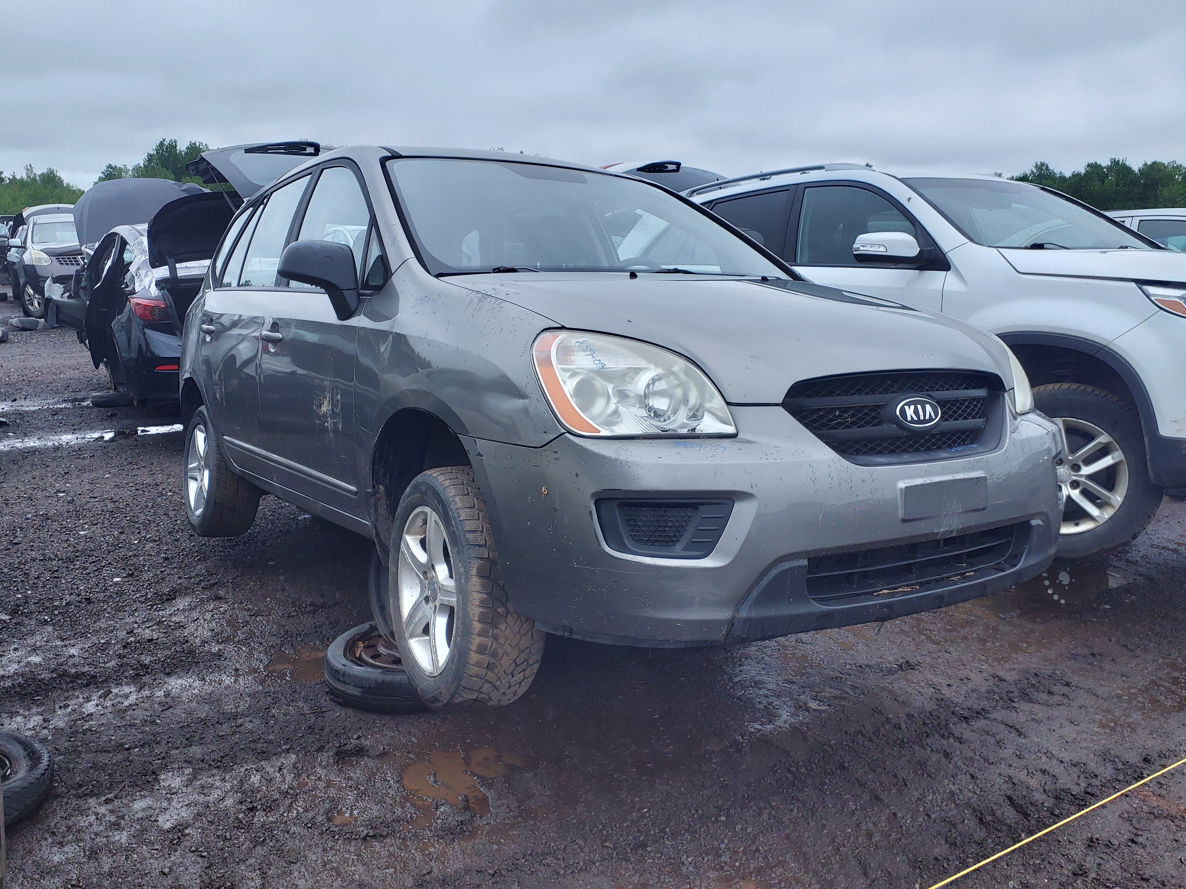 KIA RONDO 2009