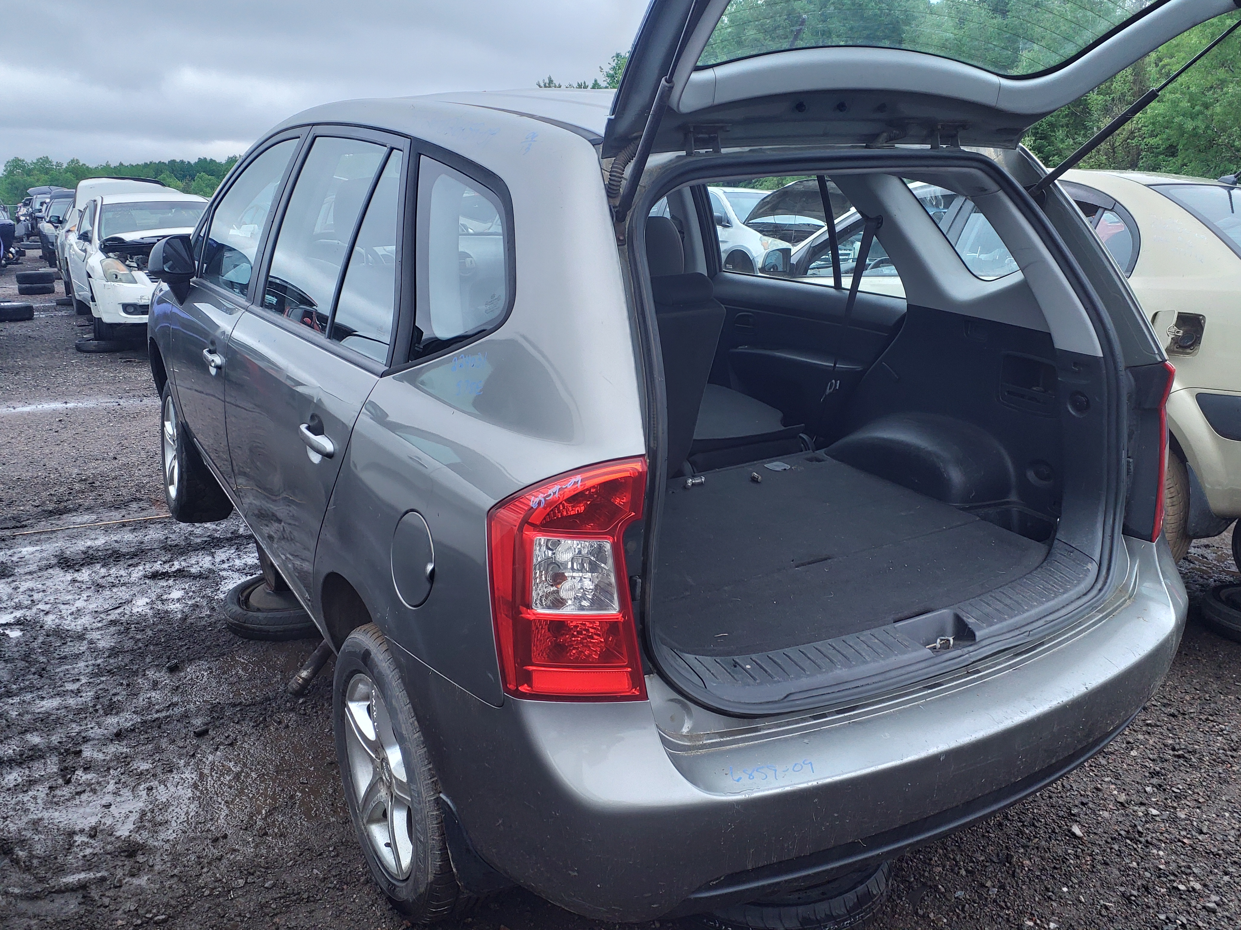 KIA RONDO 2009