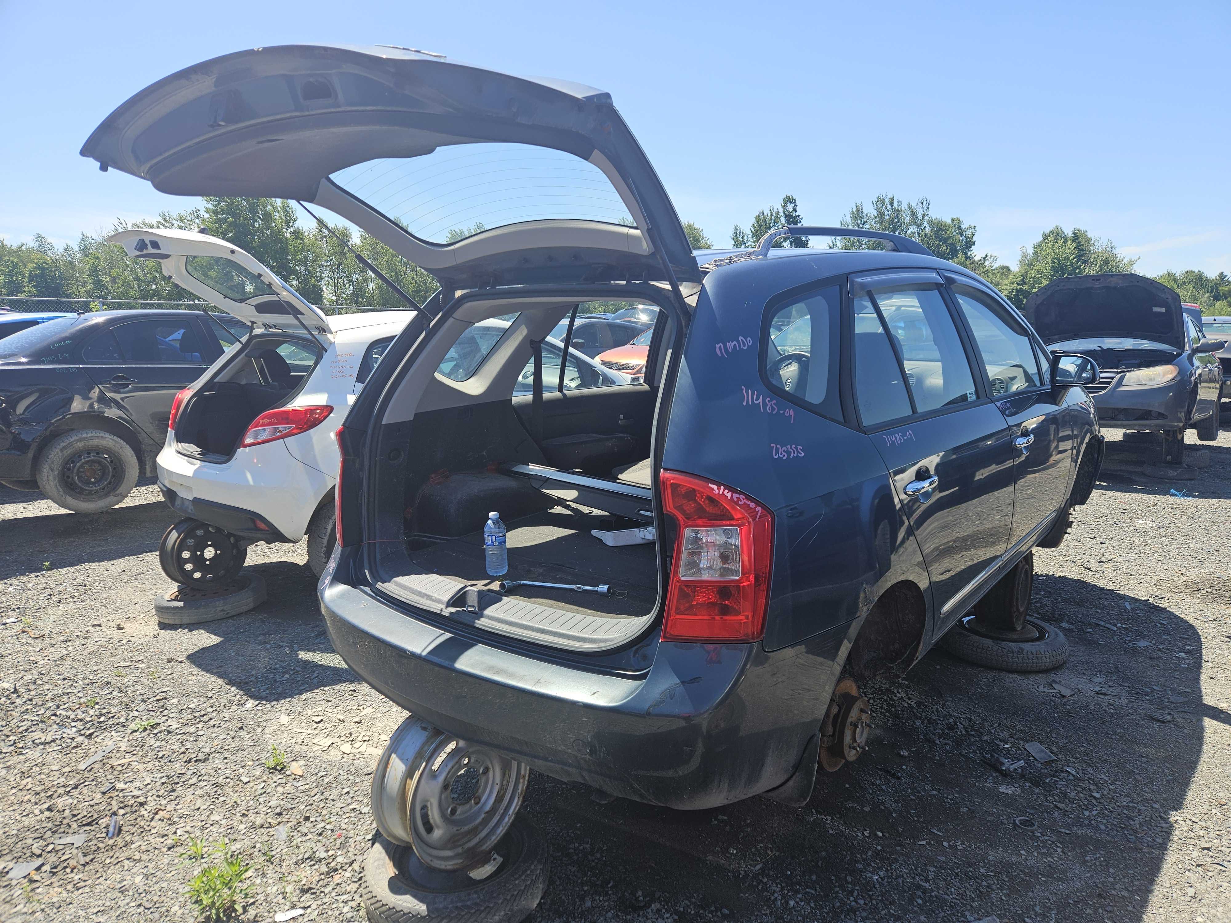 KIA RONDO 2009