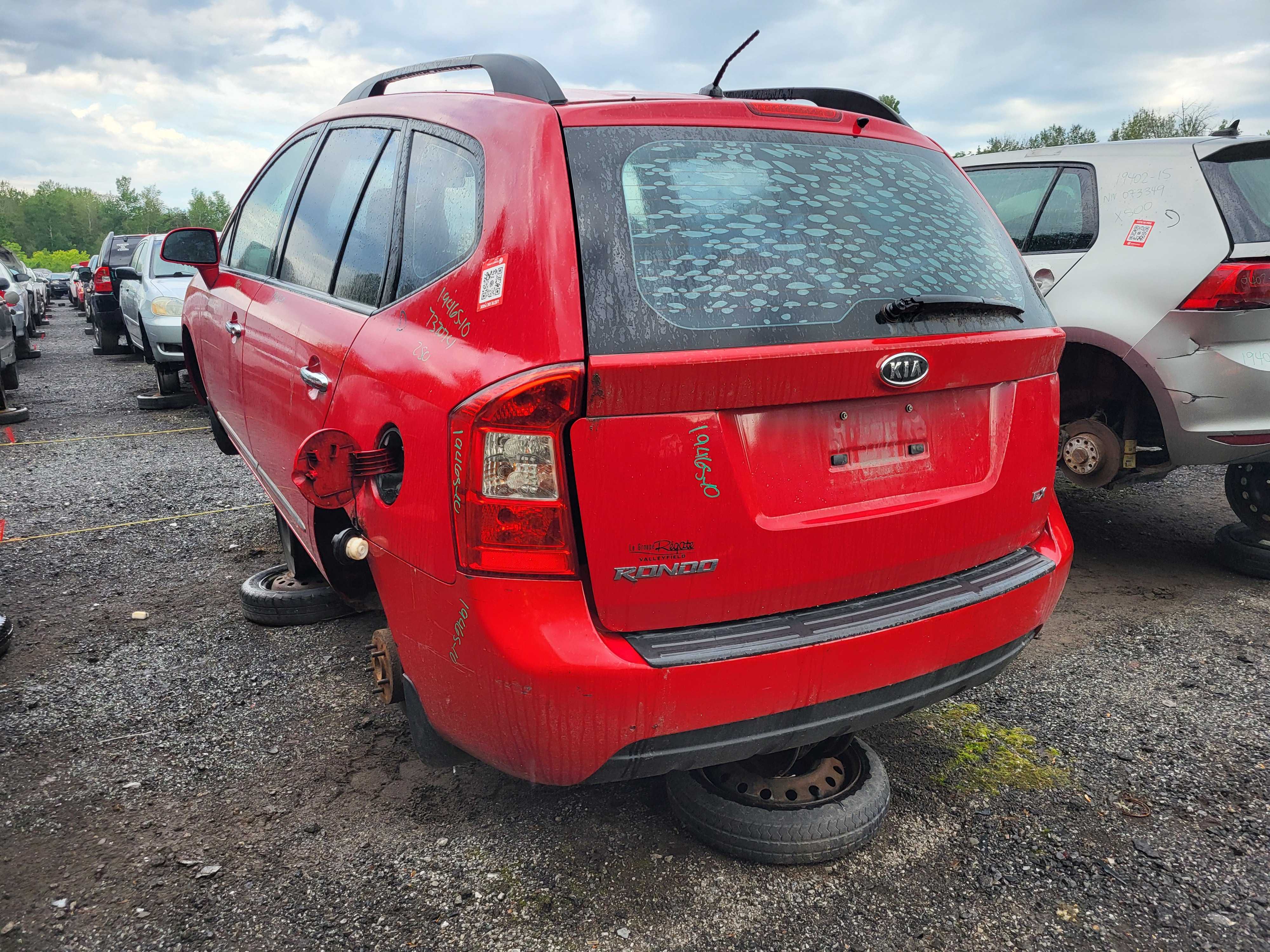 KIA RONDO 2010