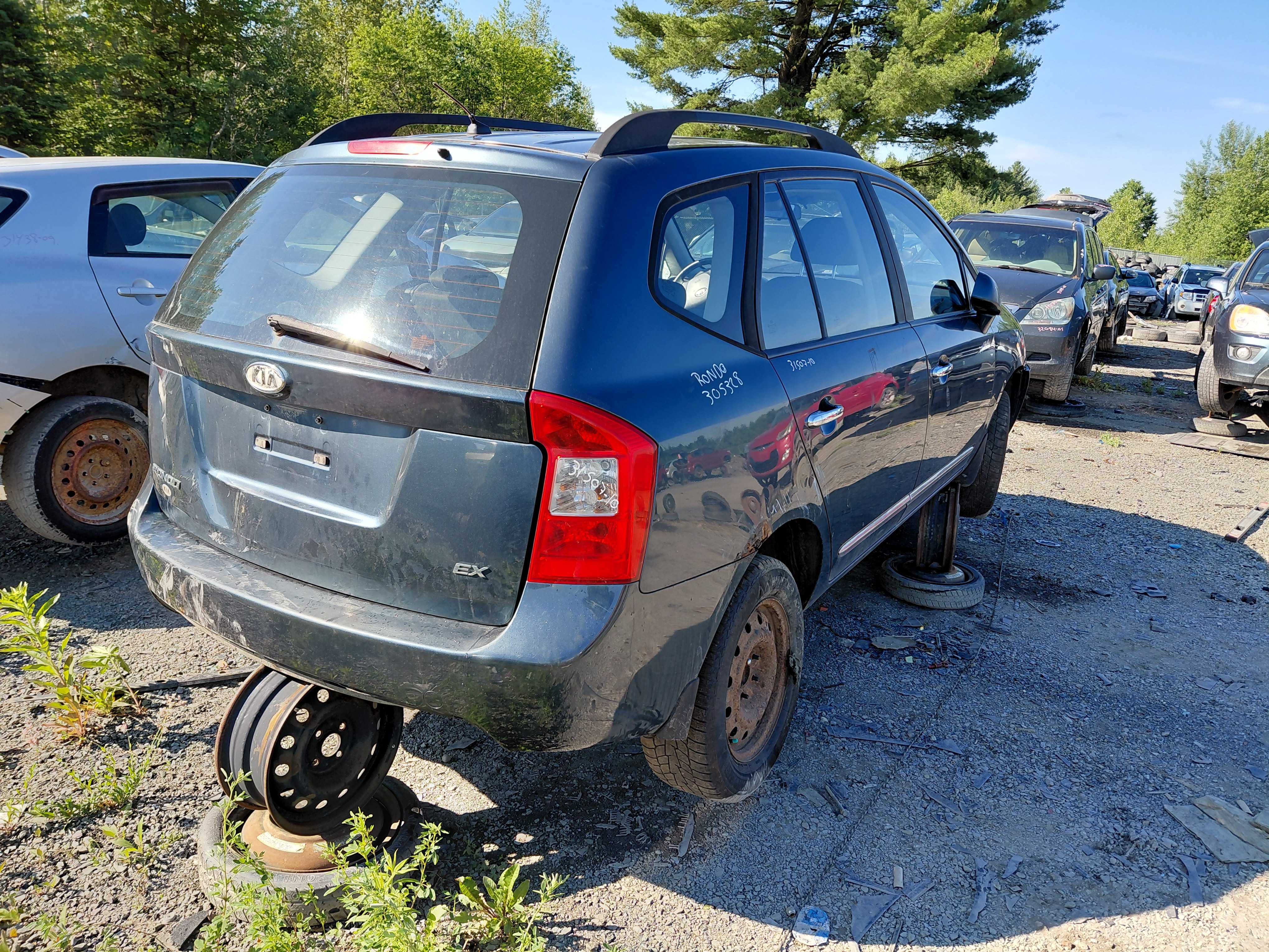 KIA RONDO 2010
