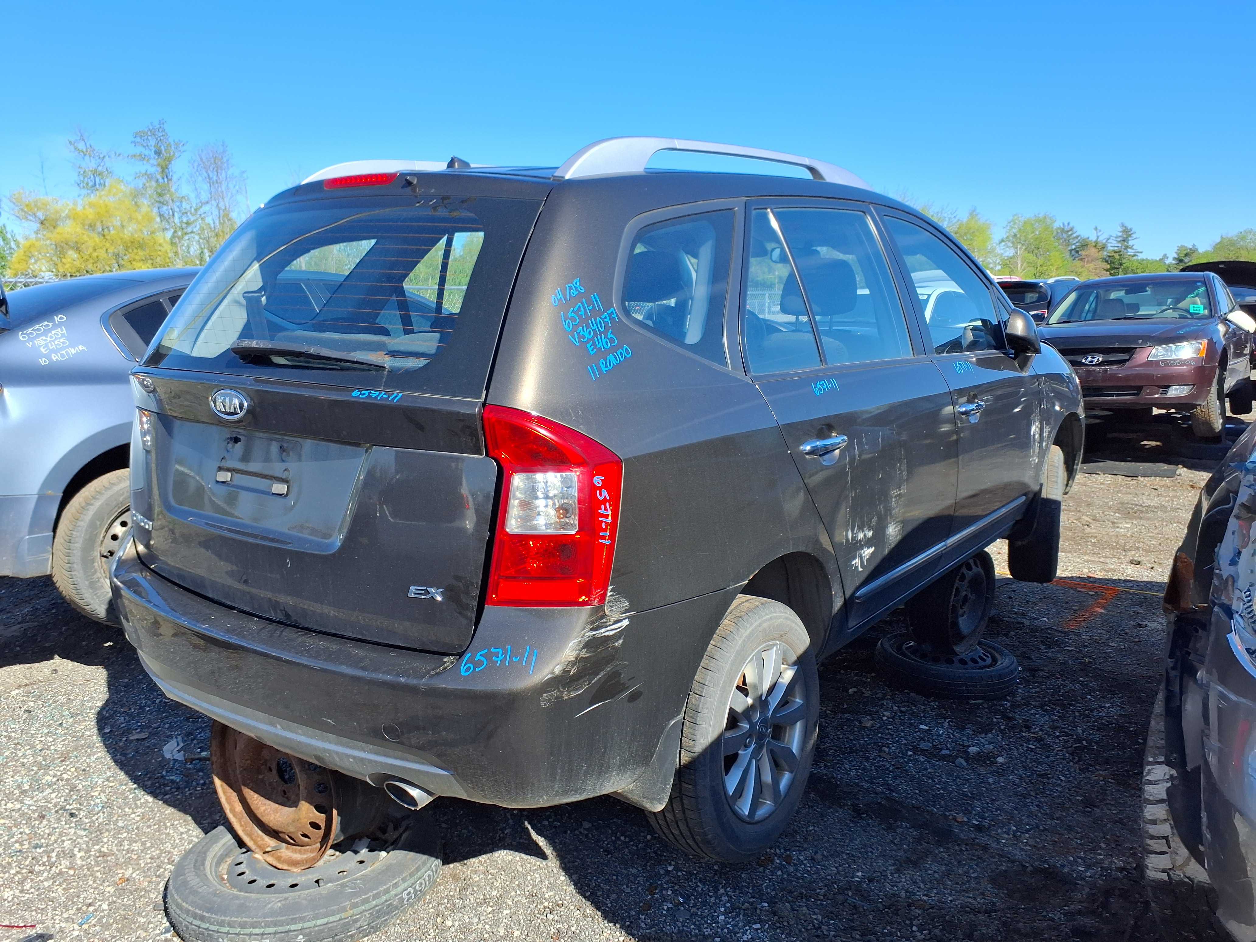 KIA RONDO 2011