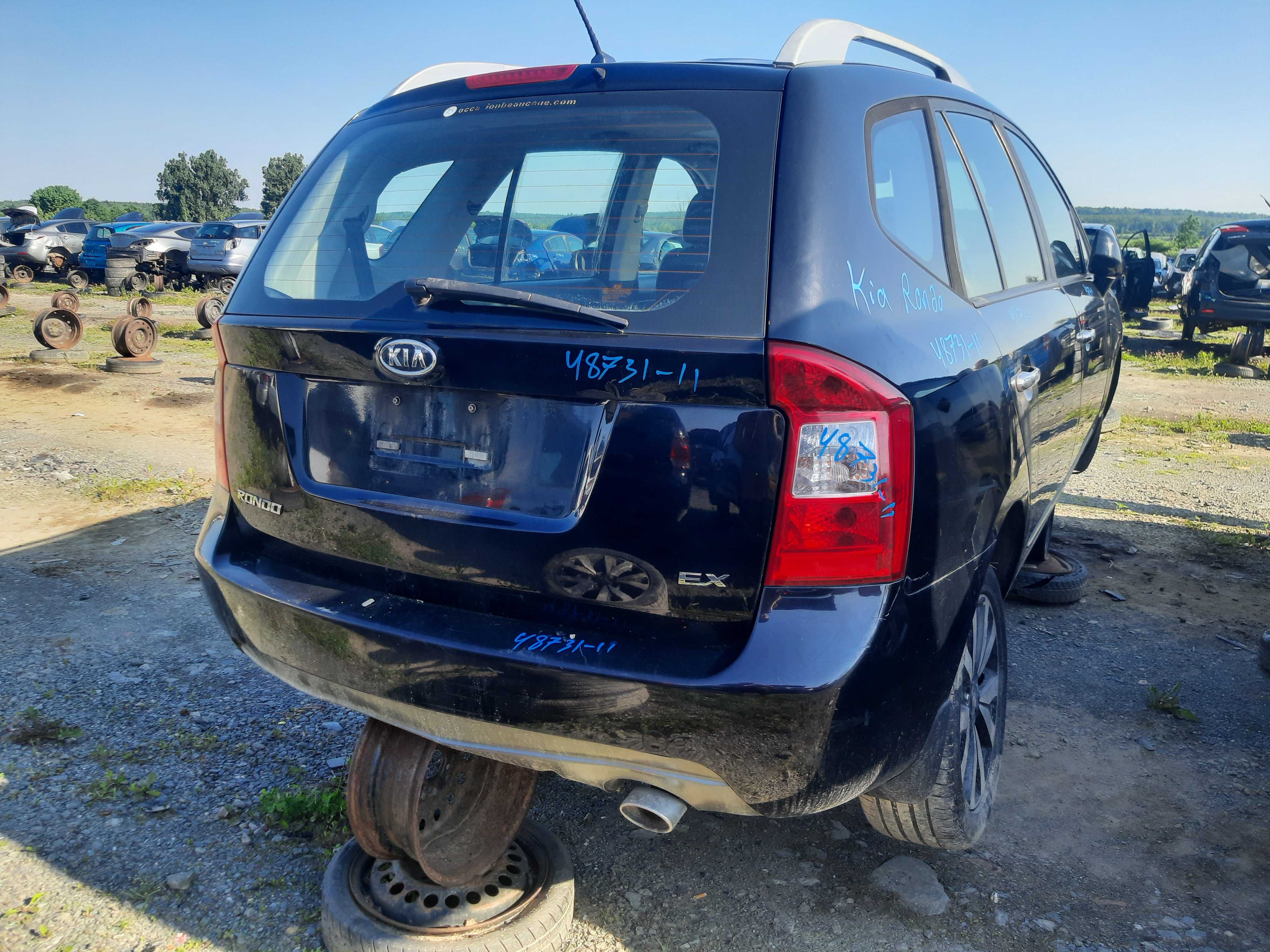 KIA RONDO 2011