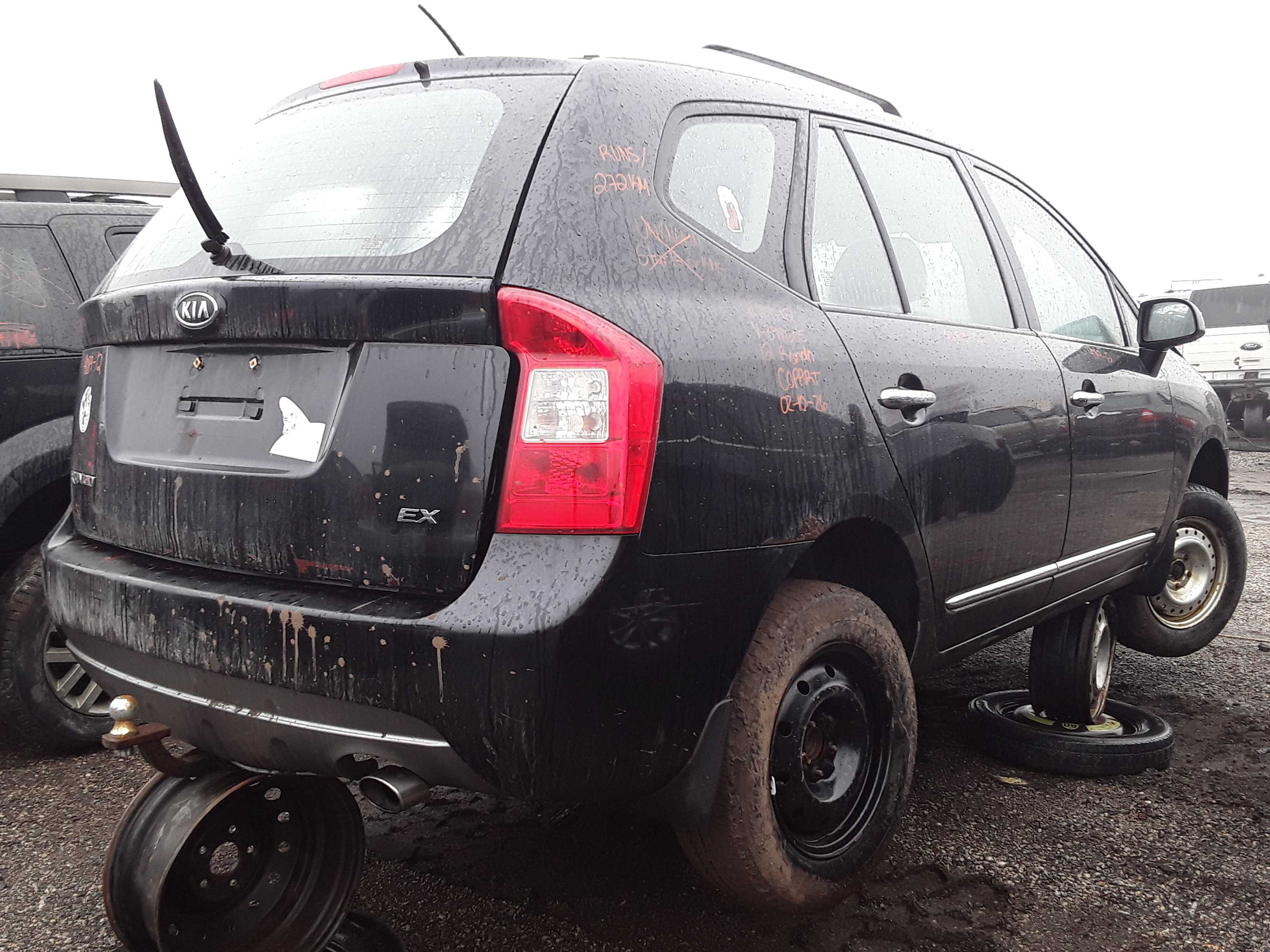 KIA RONDO 2012