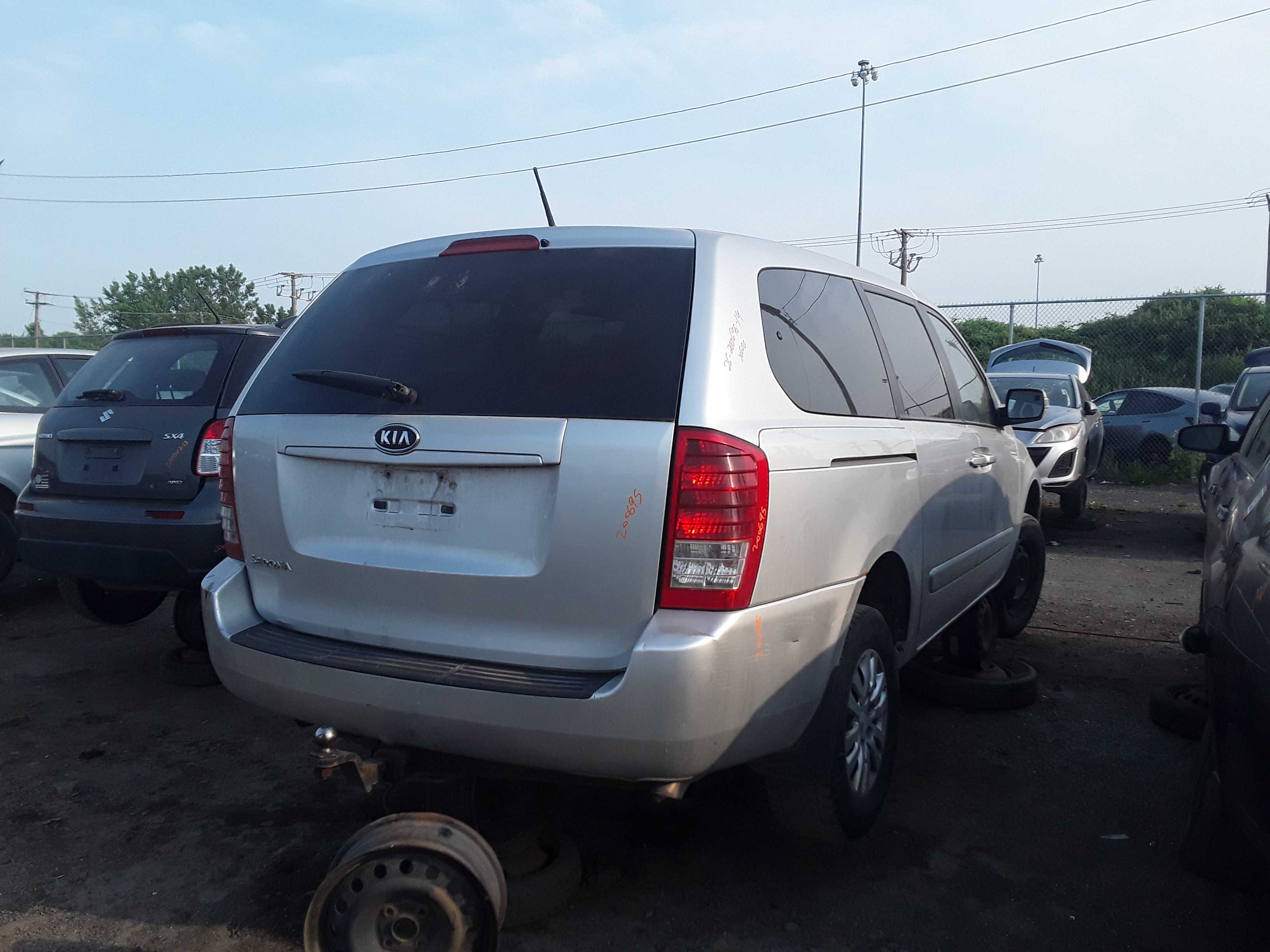 KIA SEDONA 2014