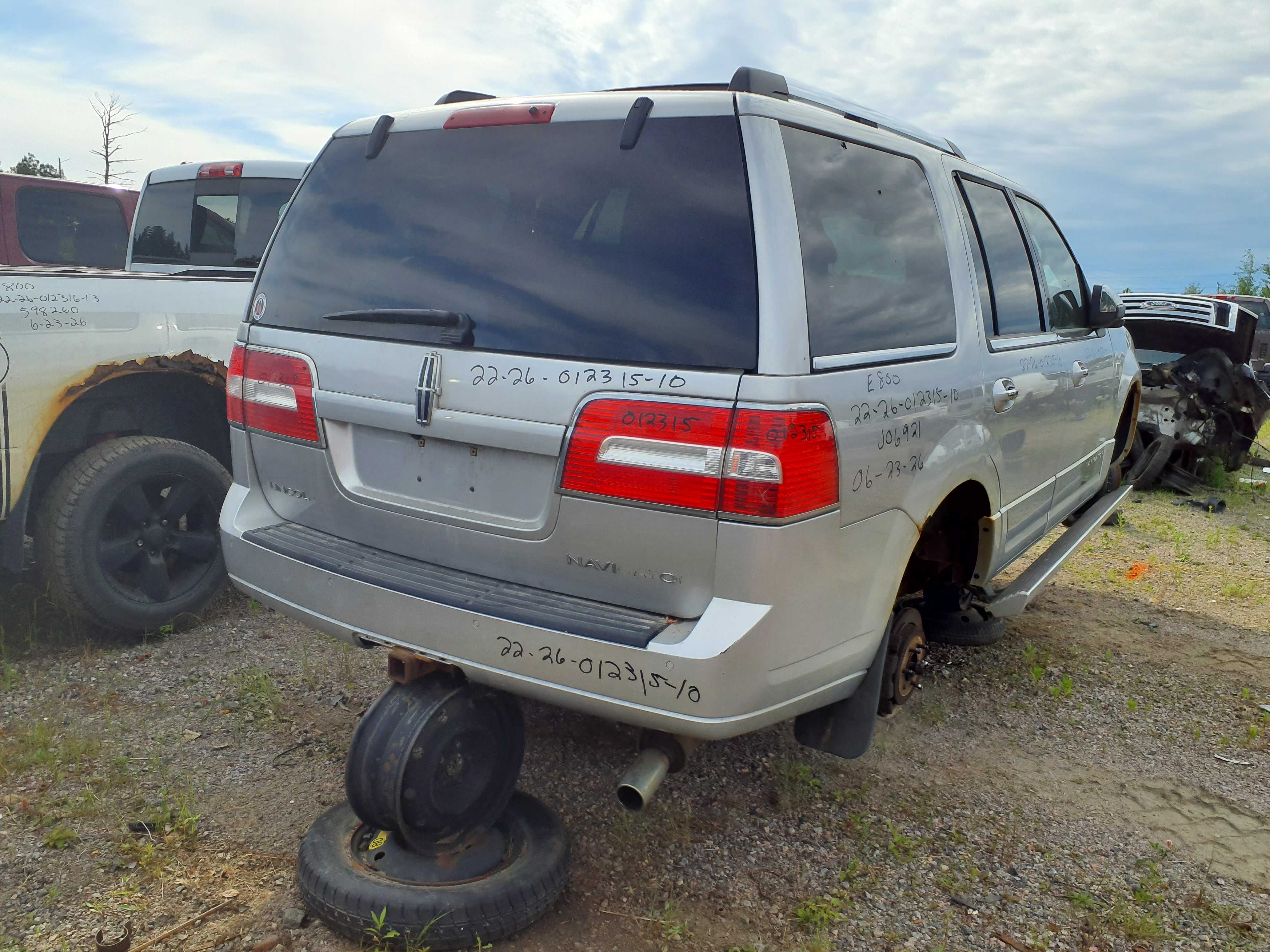 LINCOLN NAVIGATOR 2010