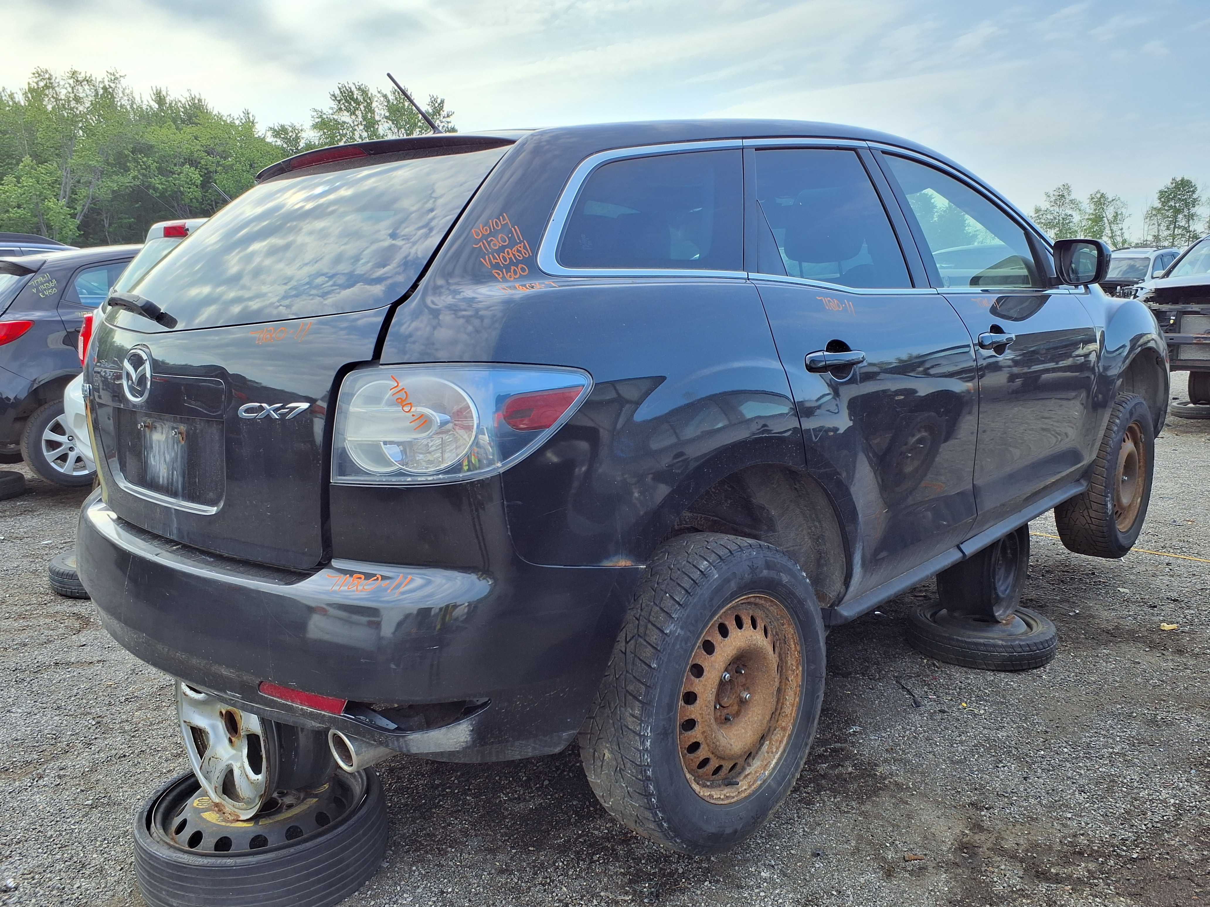 MAZDA CX-7 2011