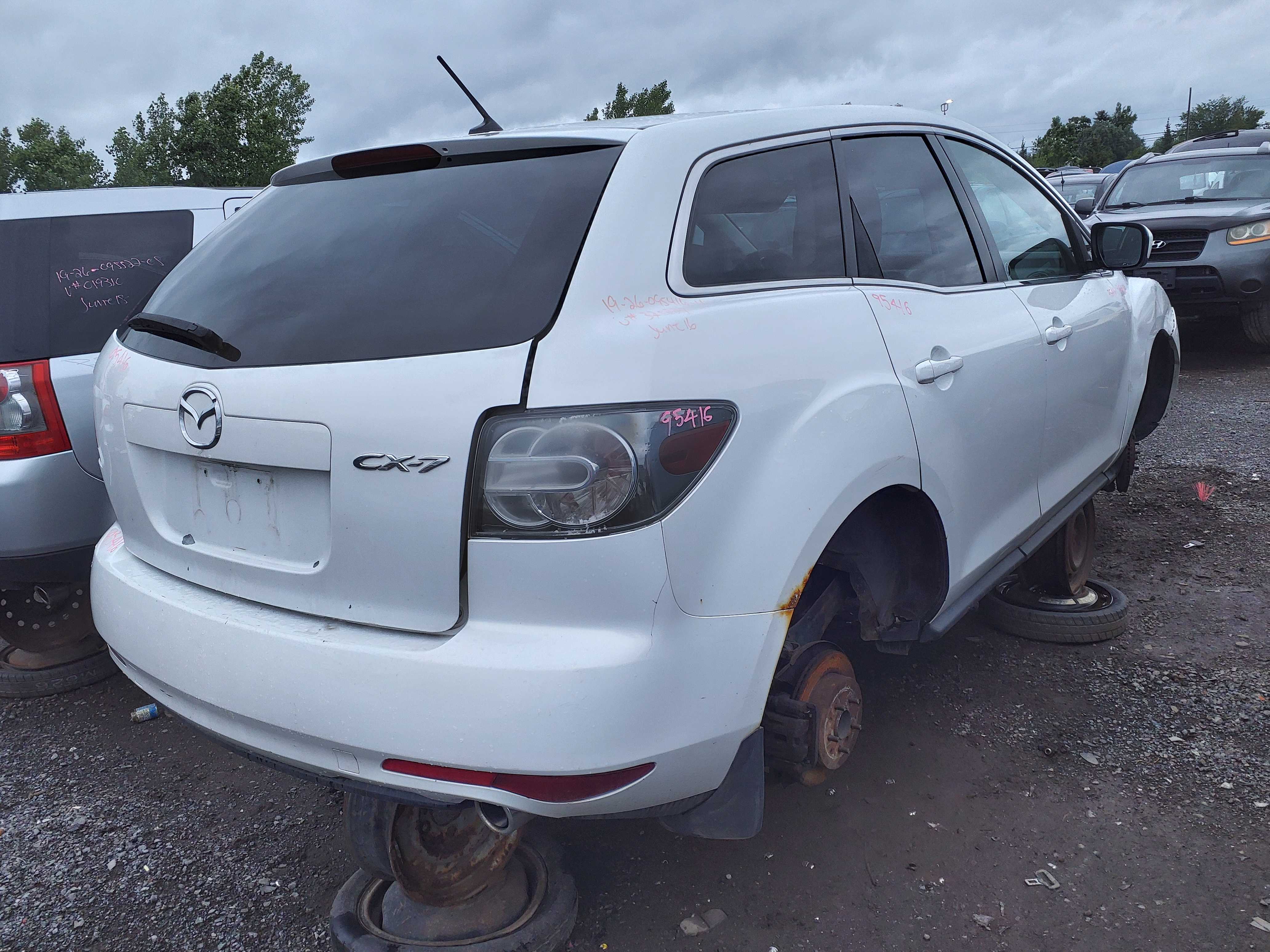 MAZDA CX-7 2011