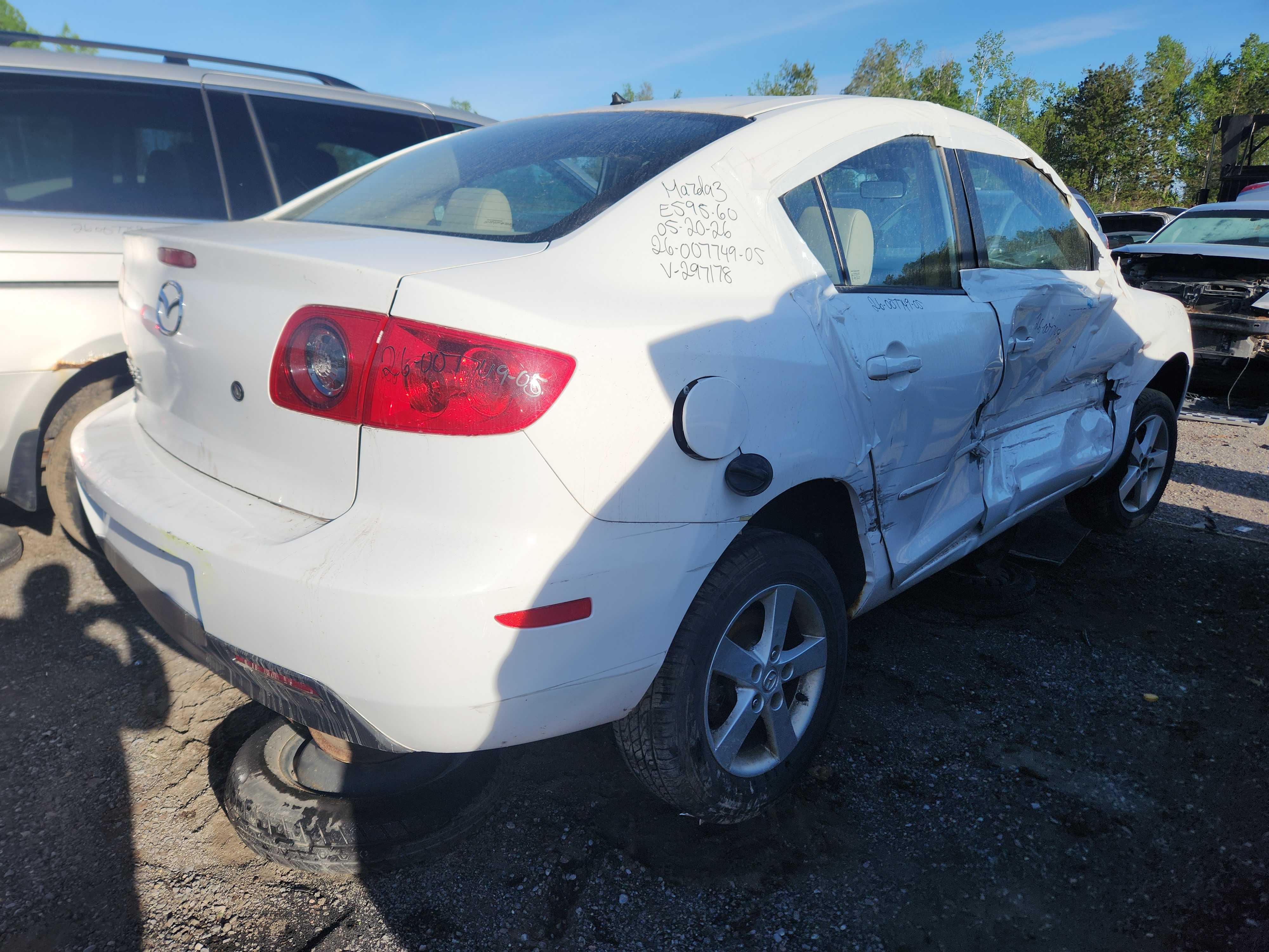 MAZDA MAZDA3 2005