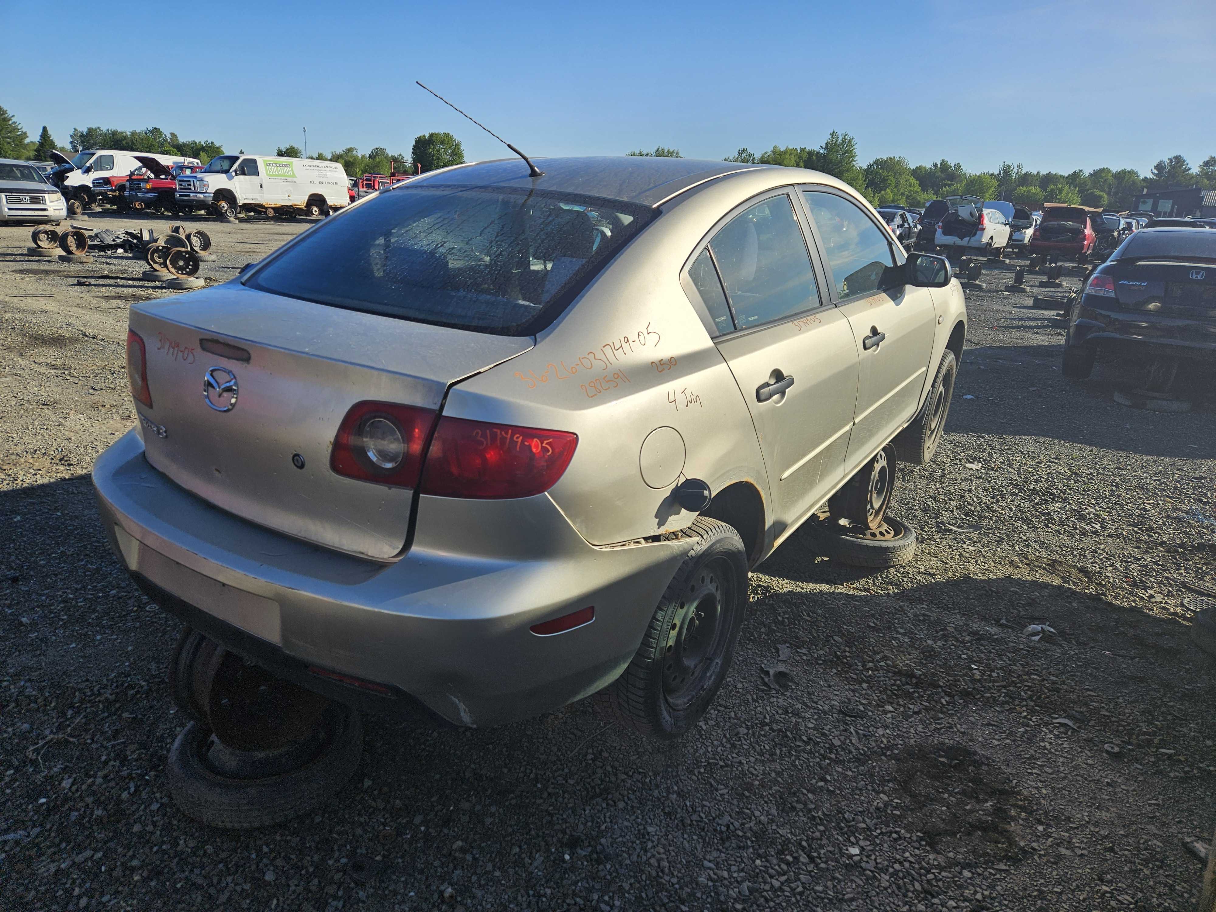 MAZDA MAZDA3 2005