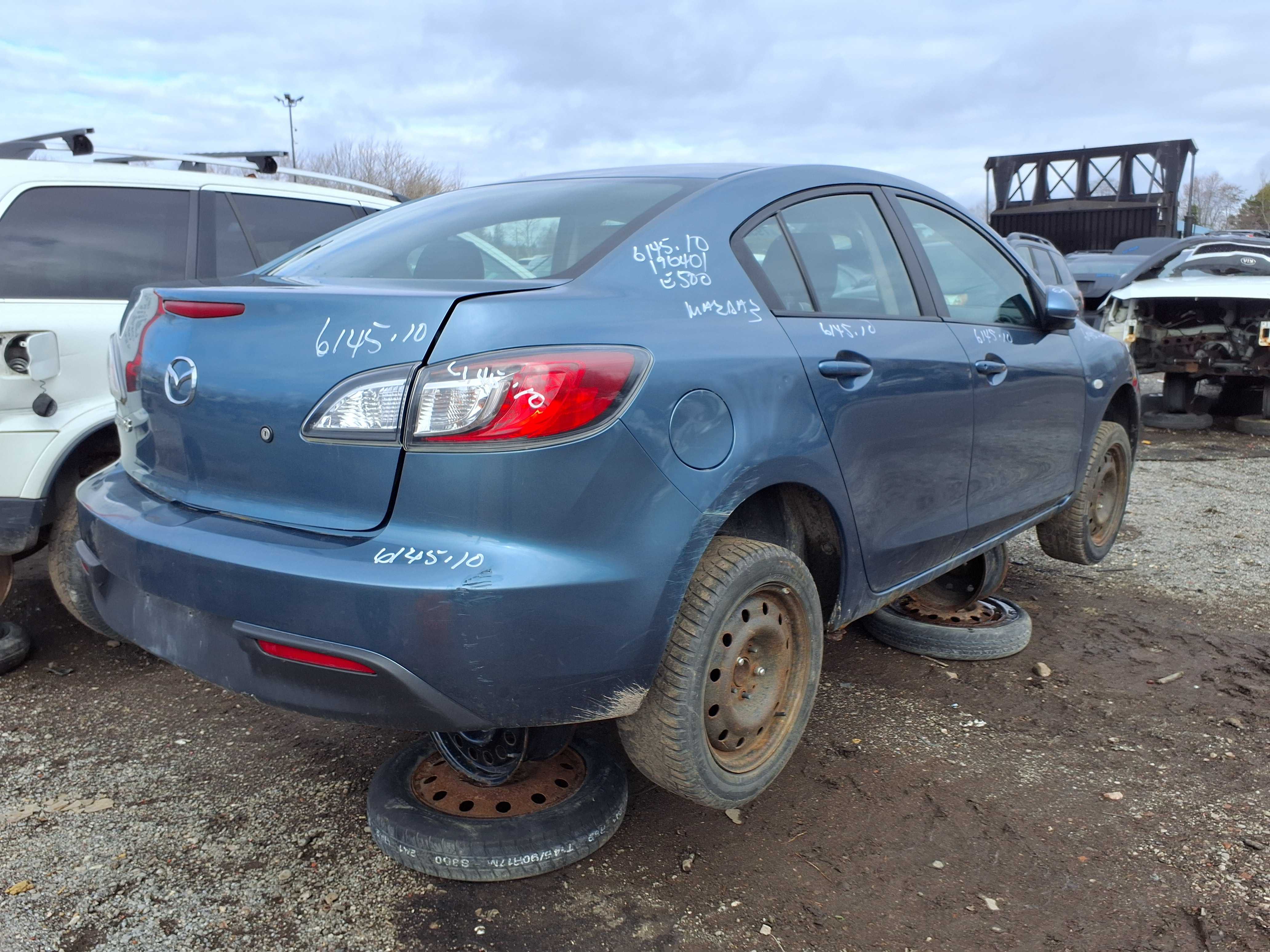 MAZDA MAZDA3 2010