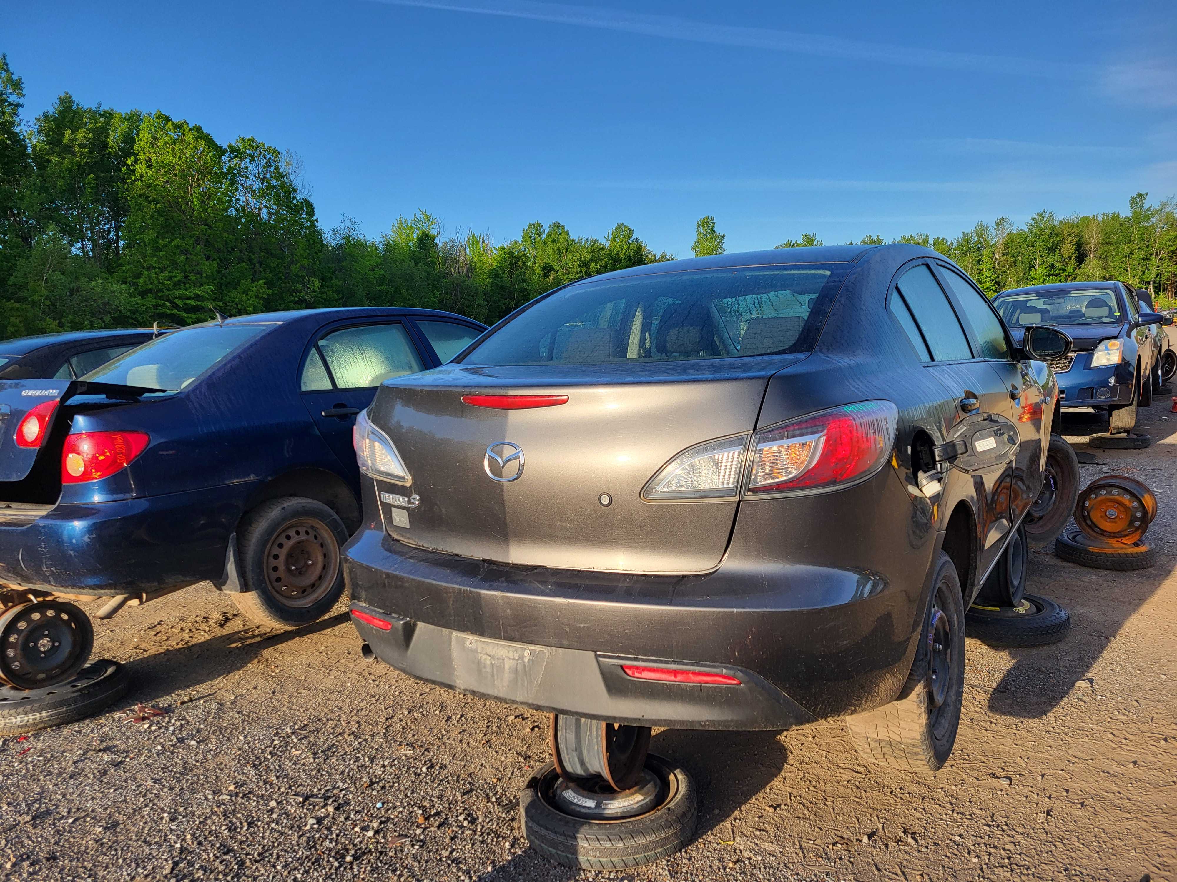MAZDA MAZDA3 2010