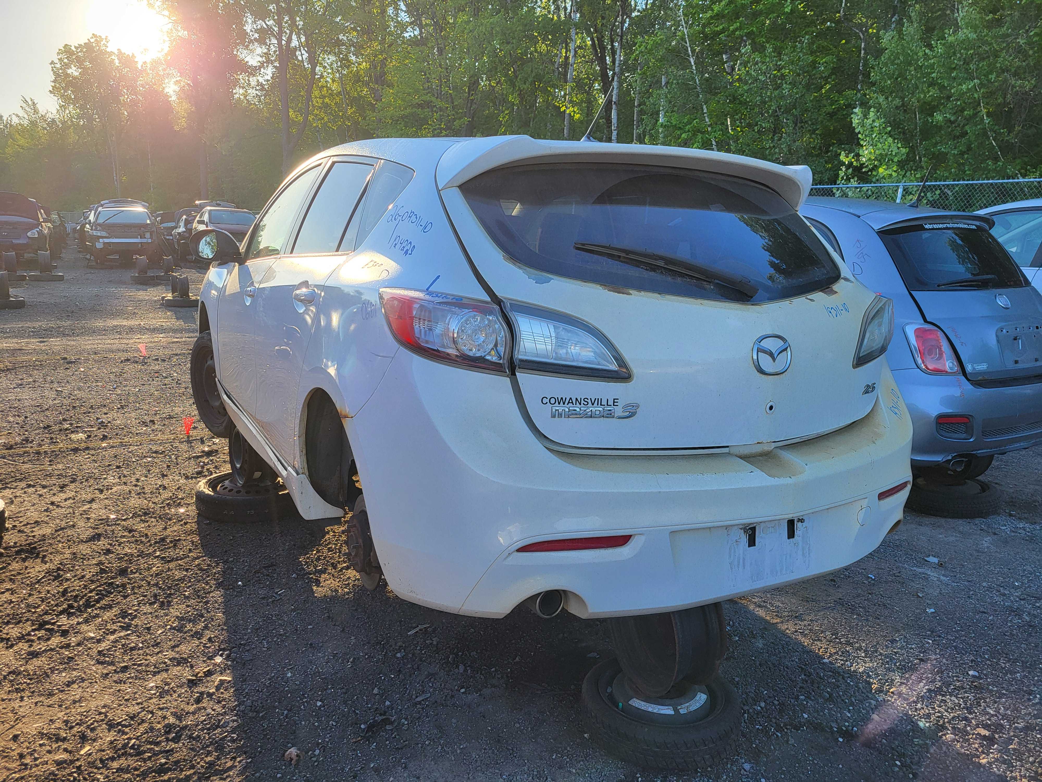 MAZDA MAZDA3 2010