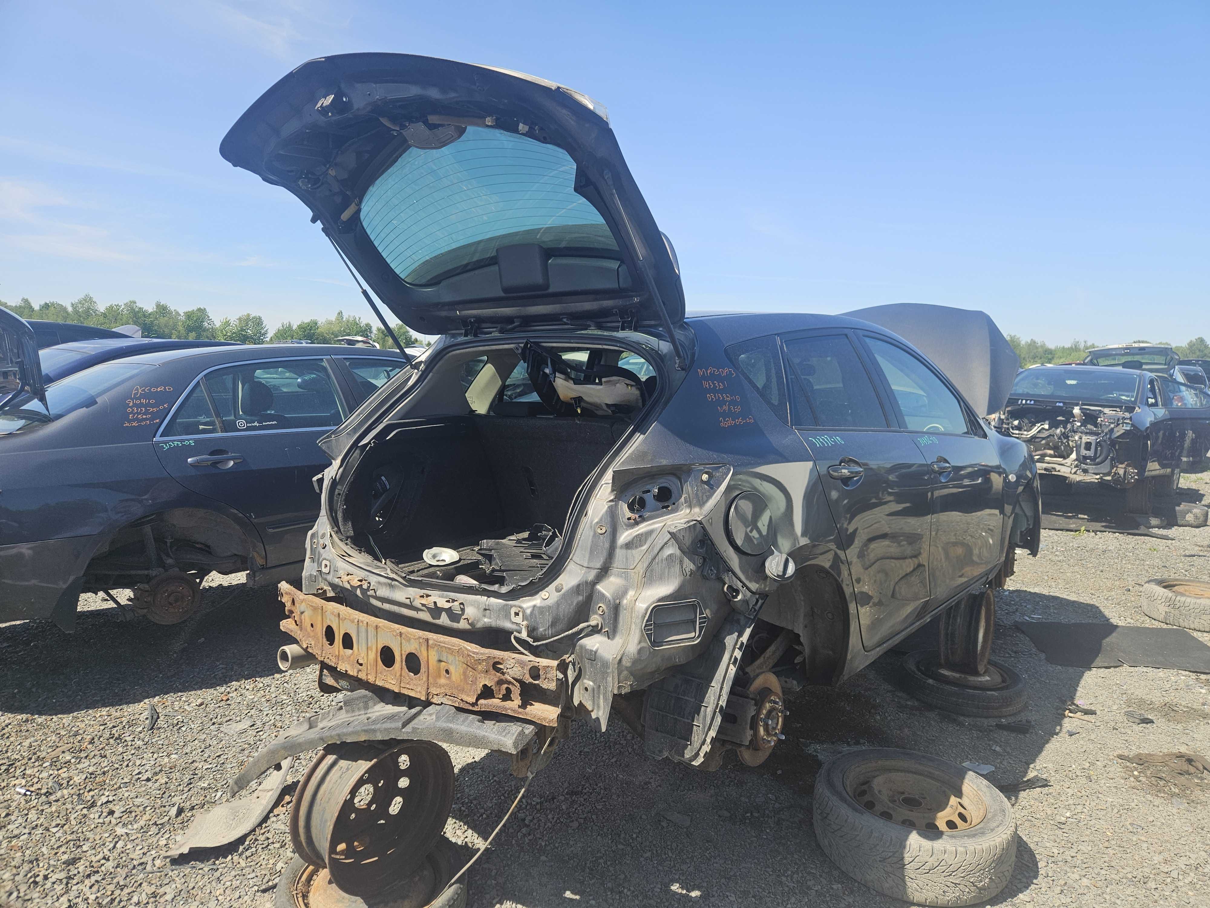 MAZDA MAZDA3 2010