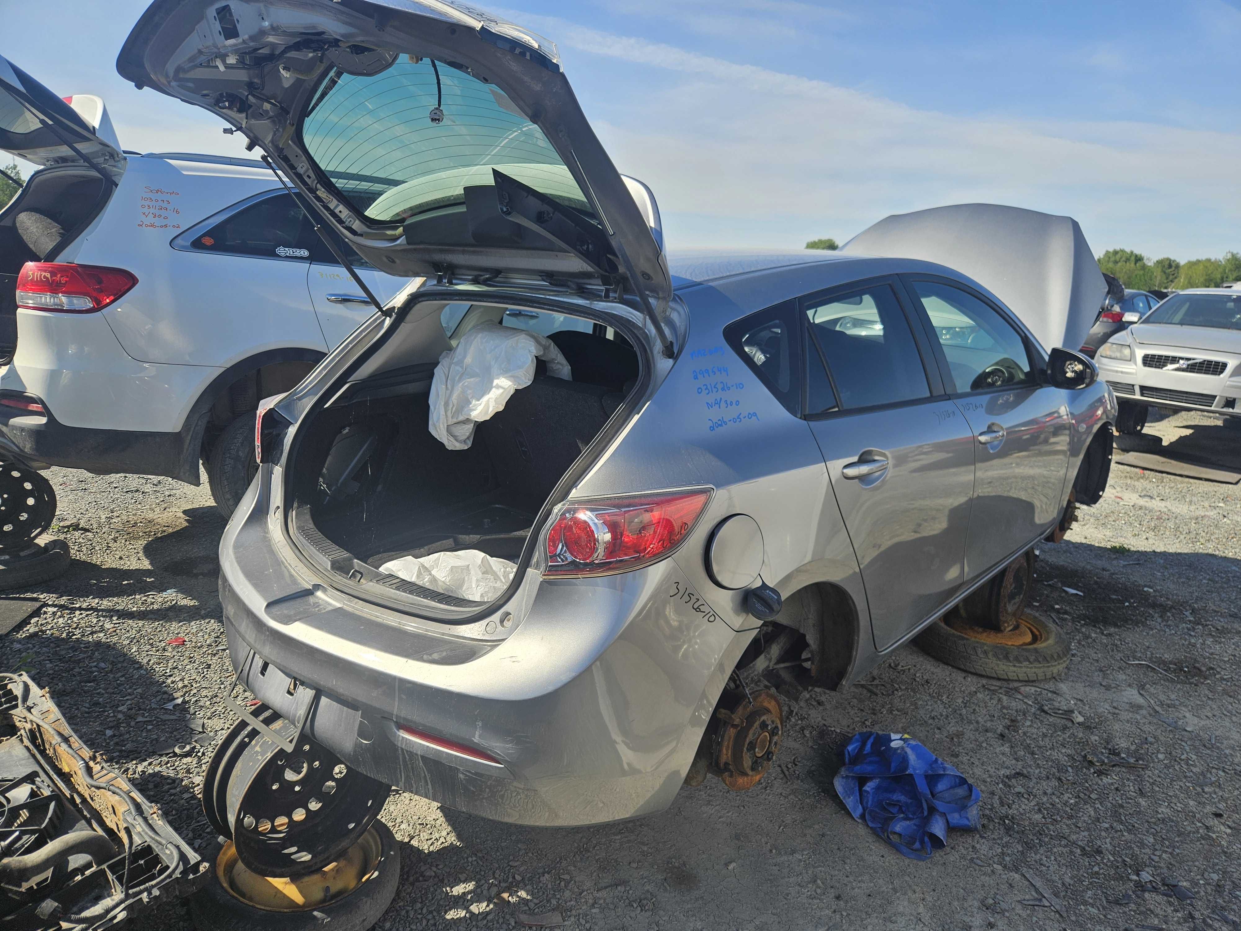 MAZDA MAZDA3 2010