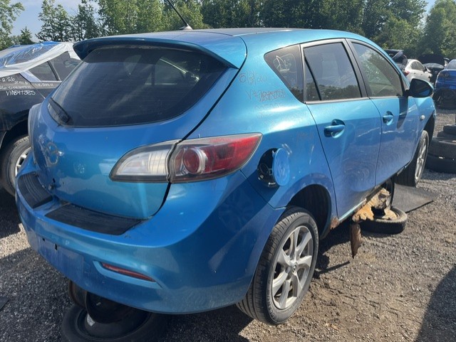 MAZDA MAZDA3 2010