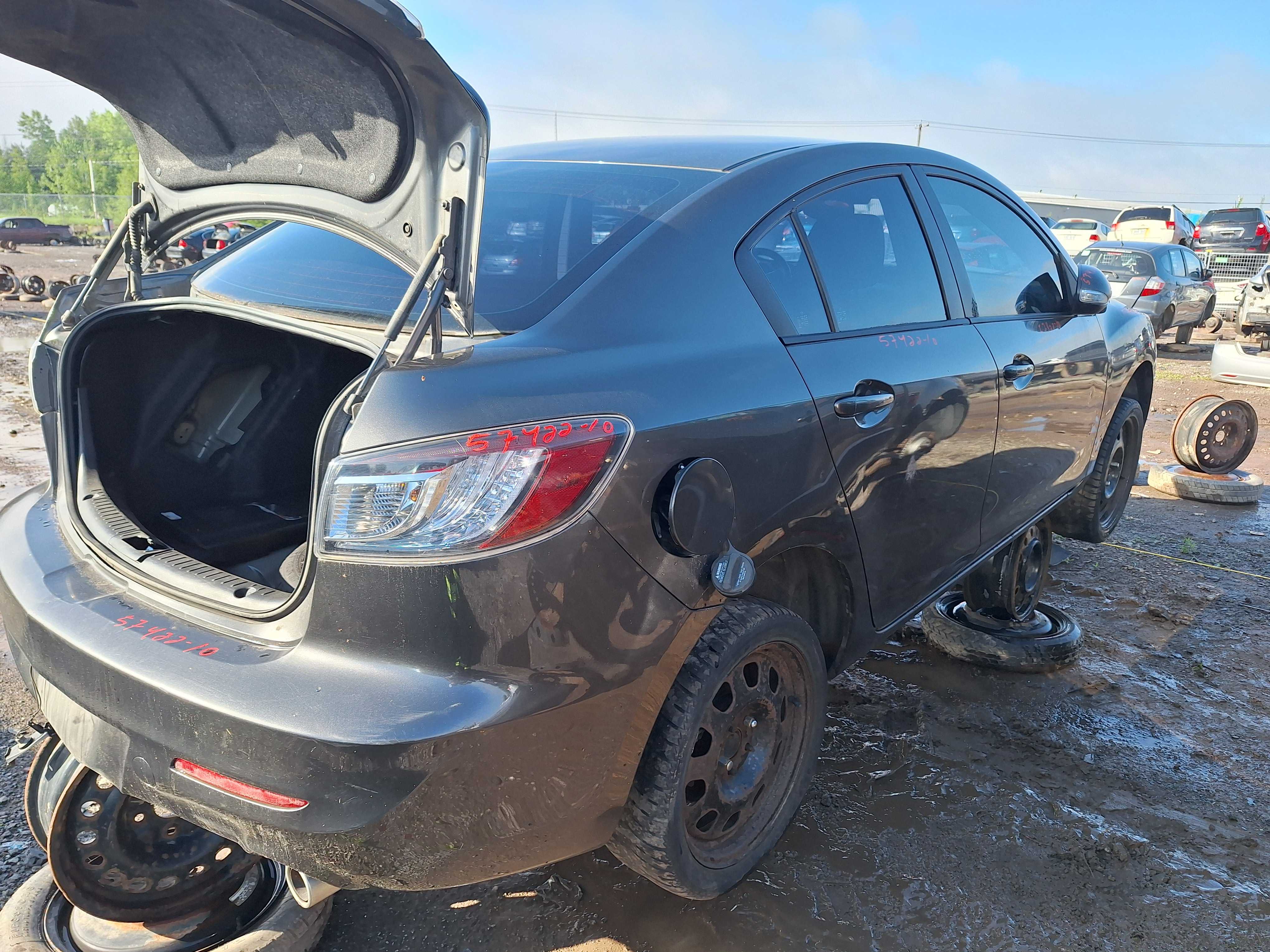 MAZDA MAZDA3 2010