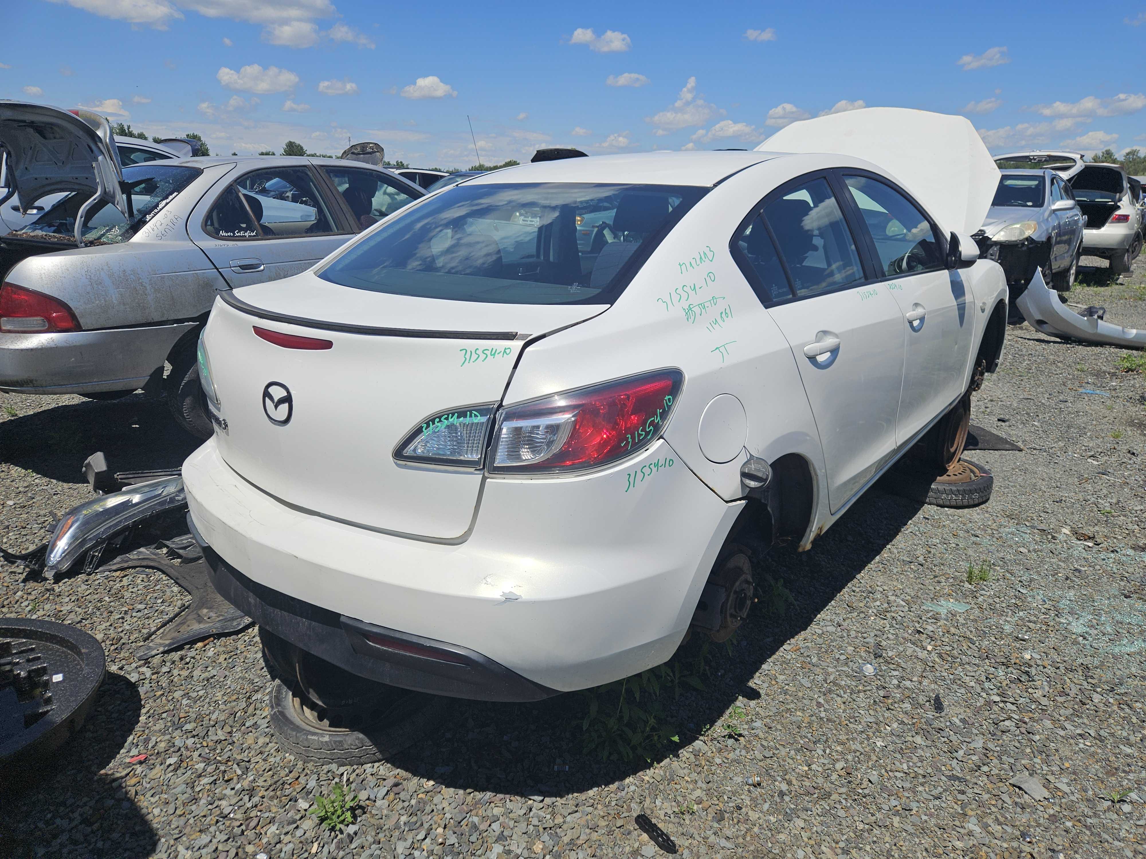 MAZDA MAZDA3 2010