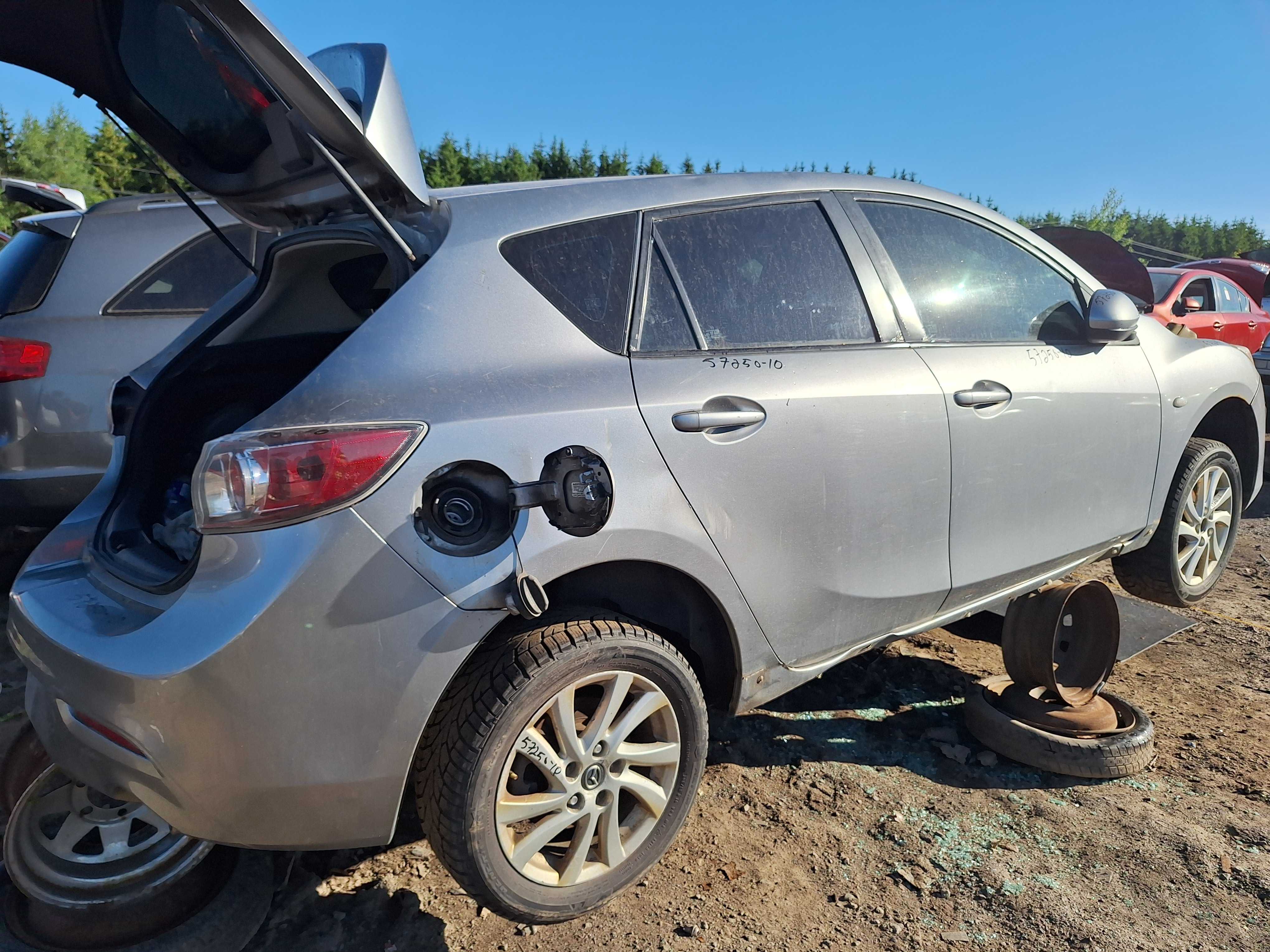MAZDA MAZDA3 2010