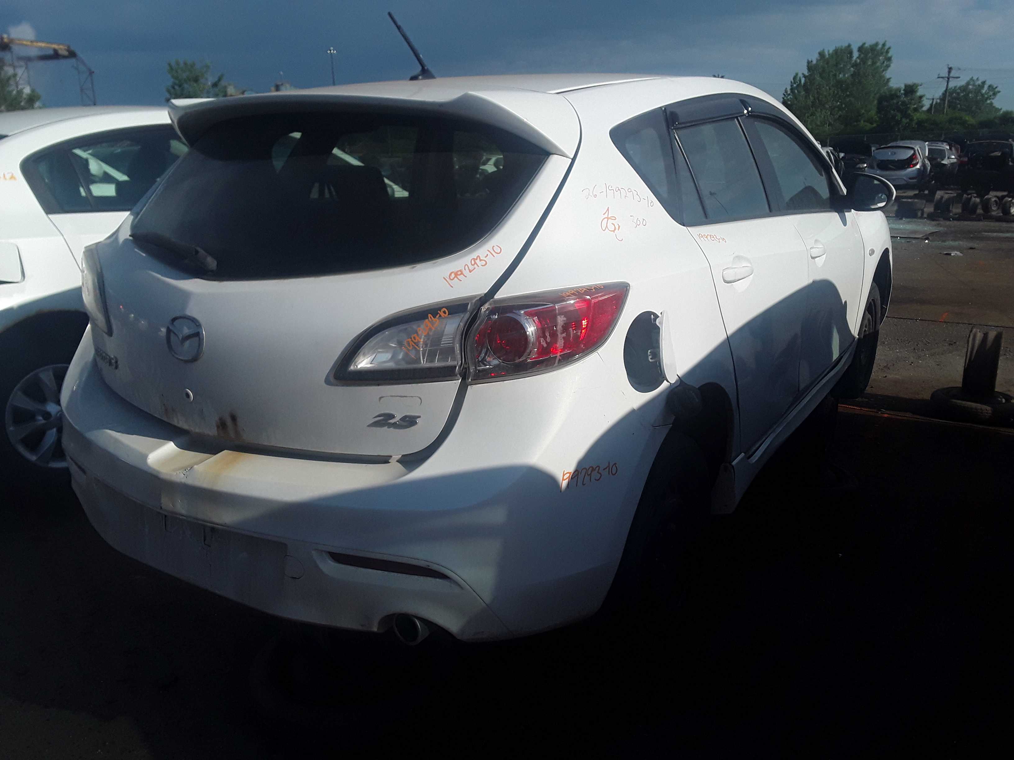 MAZDA MAZDA3 2010