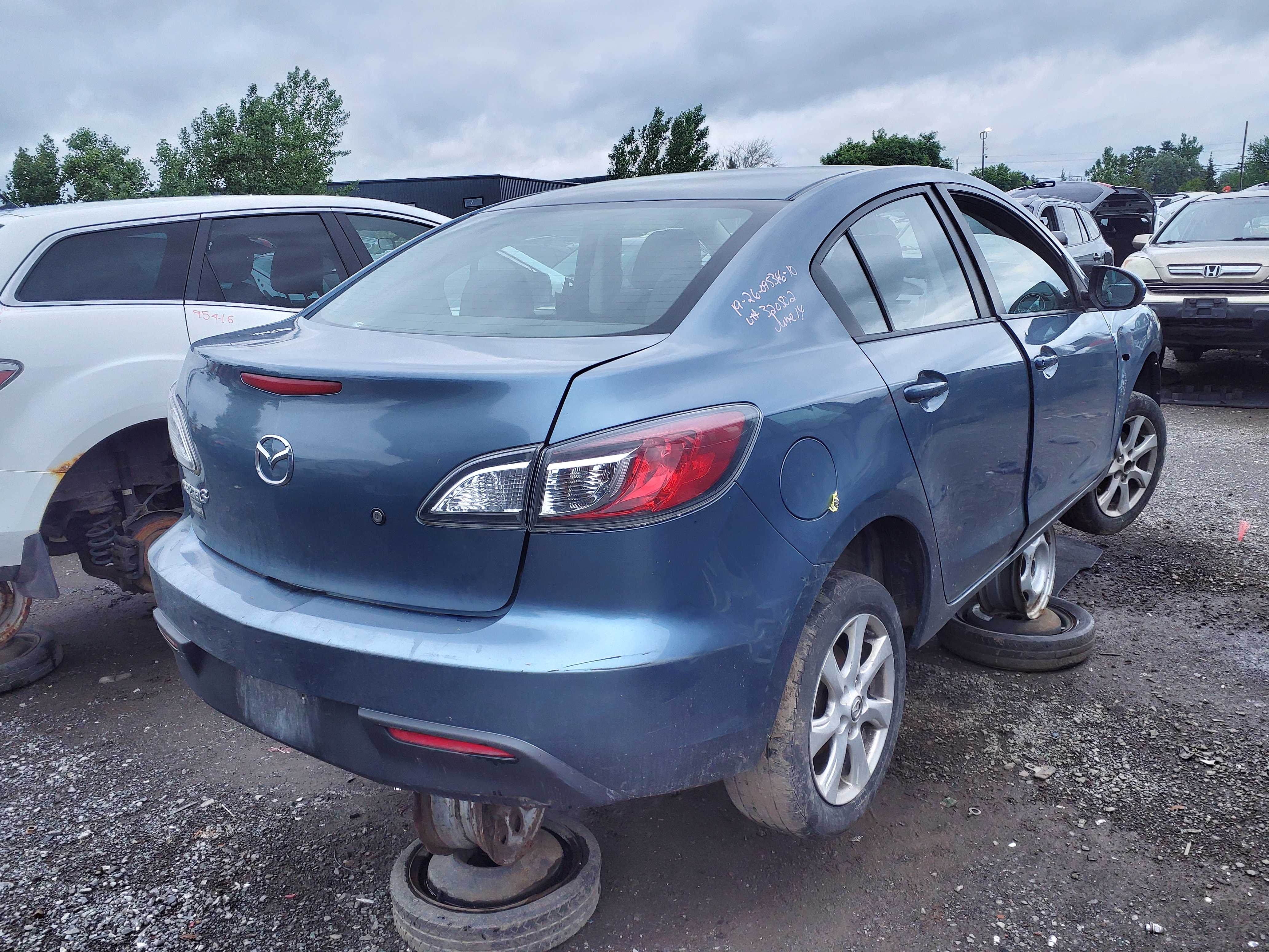 MAZDA MAZDA3 2010