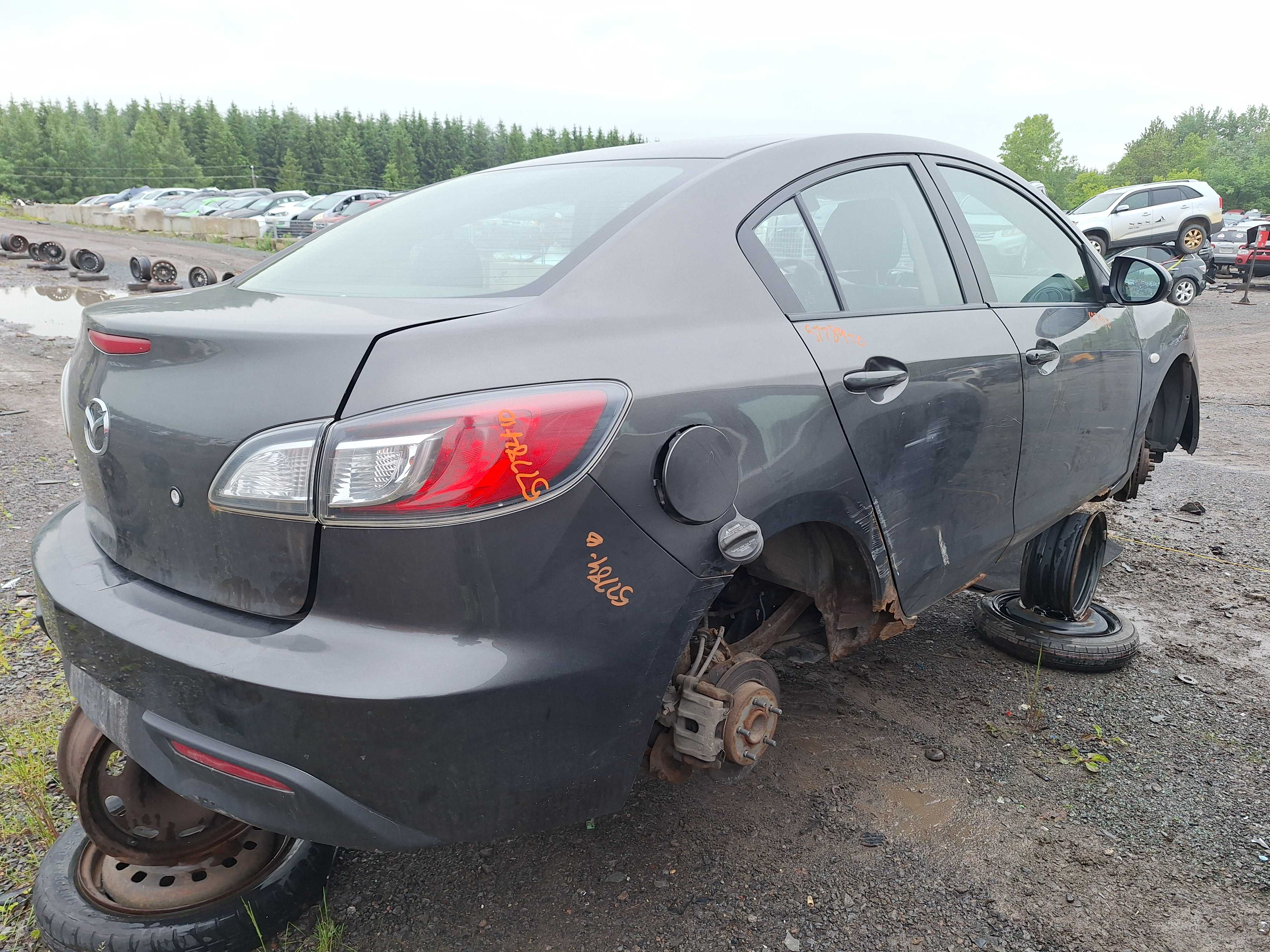 MAZDA MAZDA3 2010