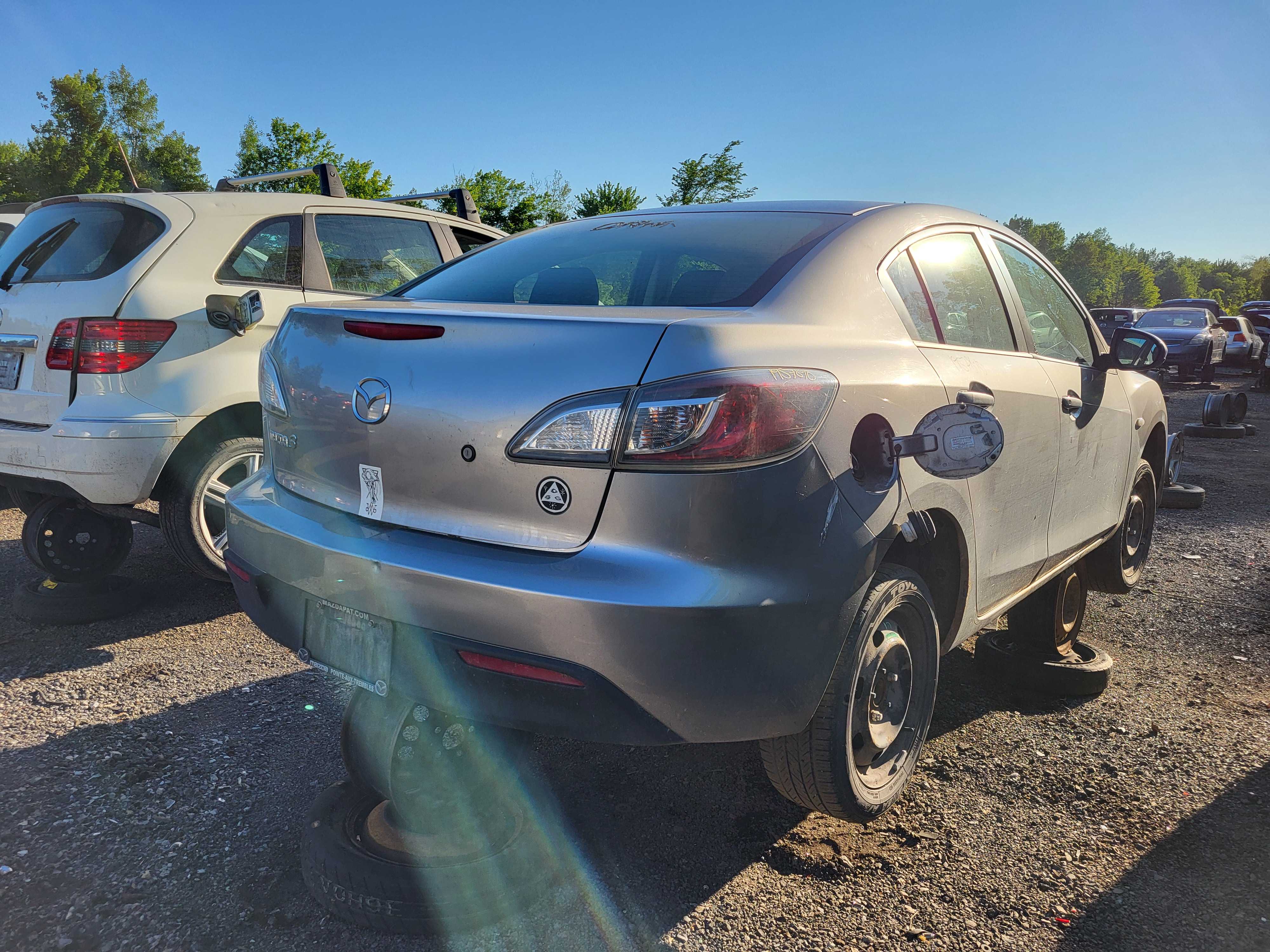 MAZDA MAZDA3 2010
