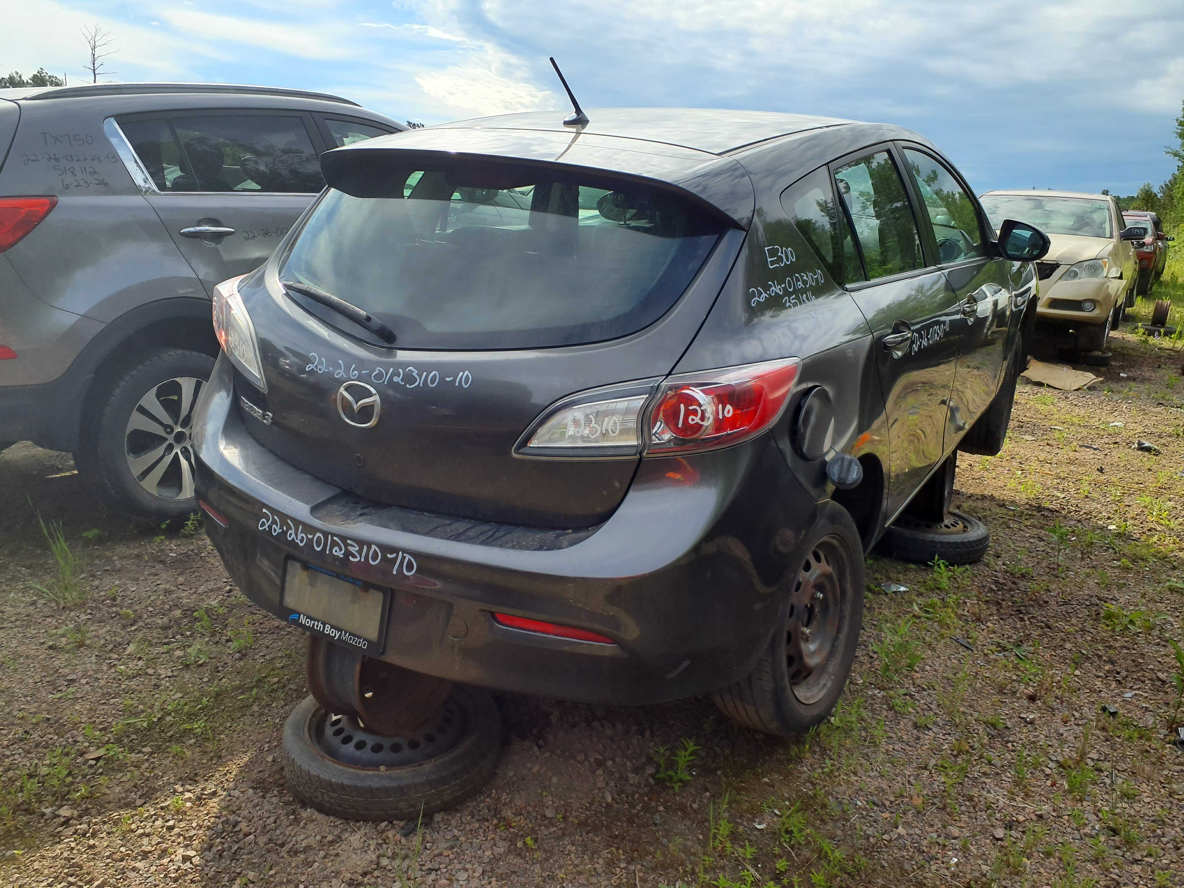 MAZDA MAZDA3 2010