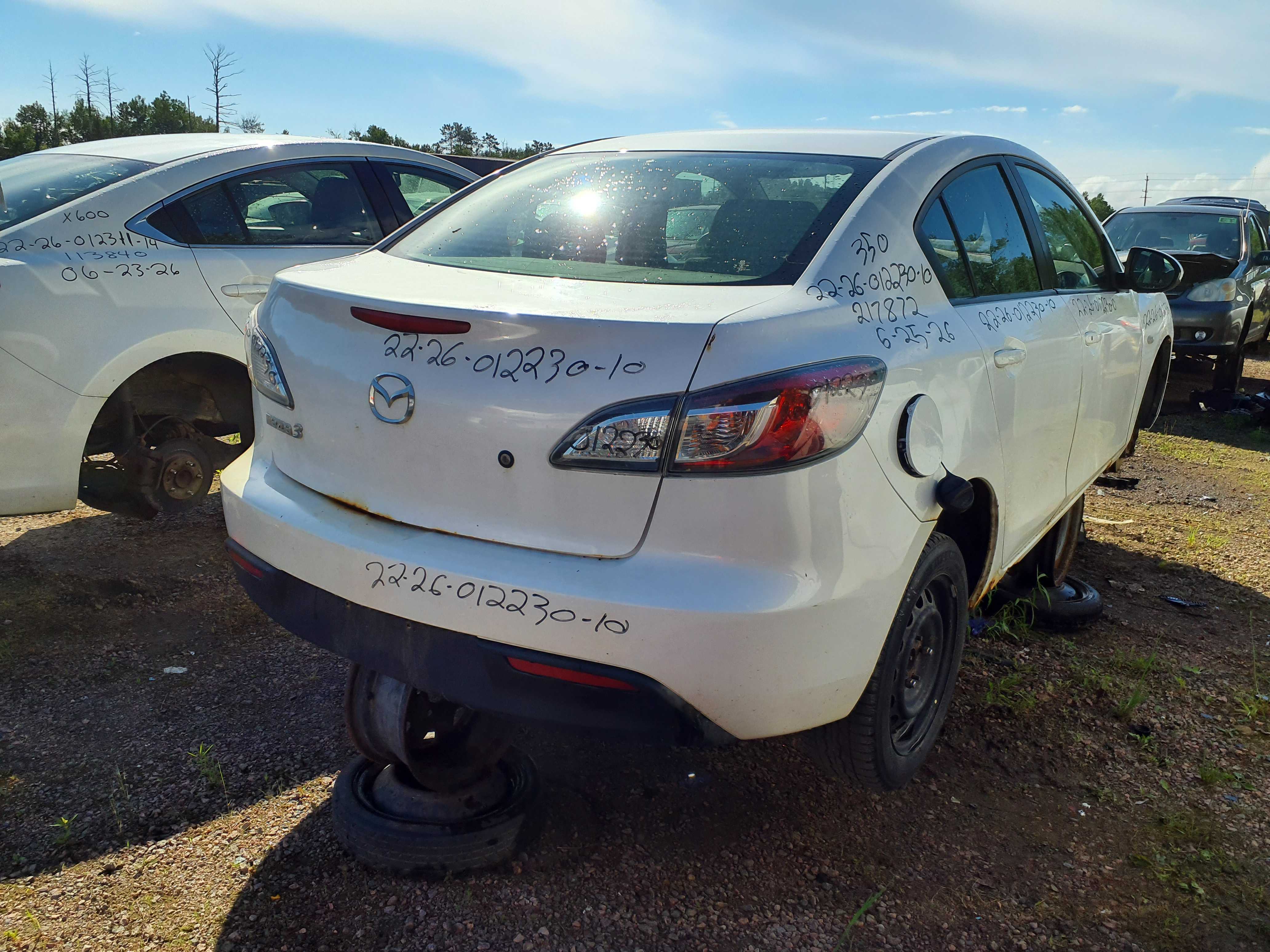 MAZDA MAZDA3 2010