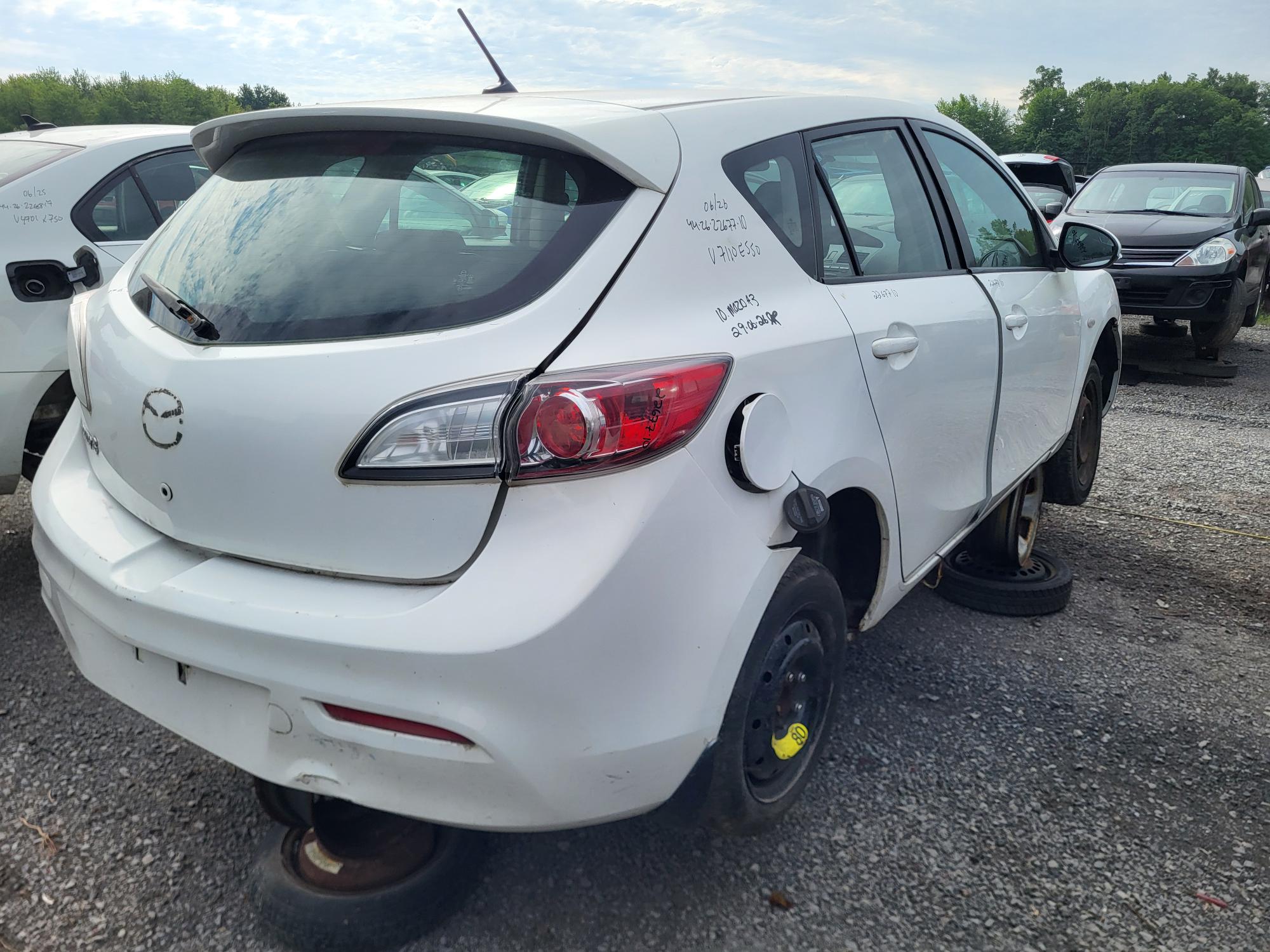 MAZDA MAZDA3 2010