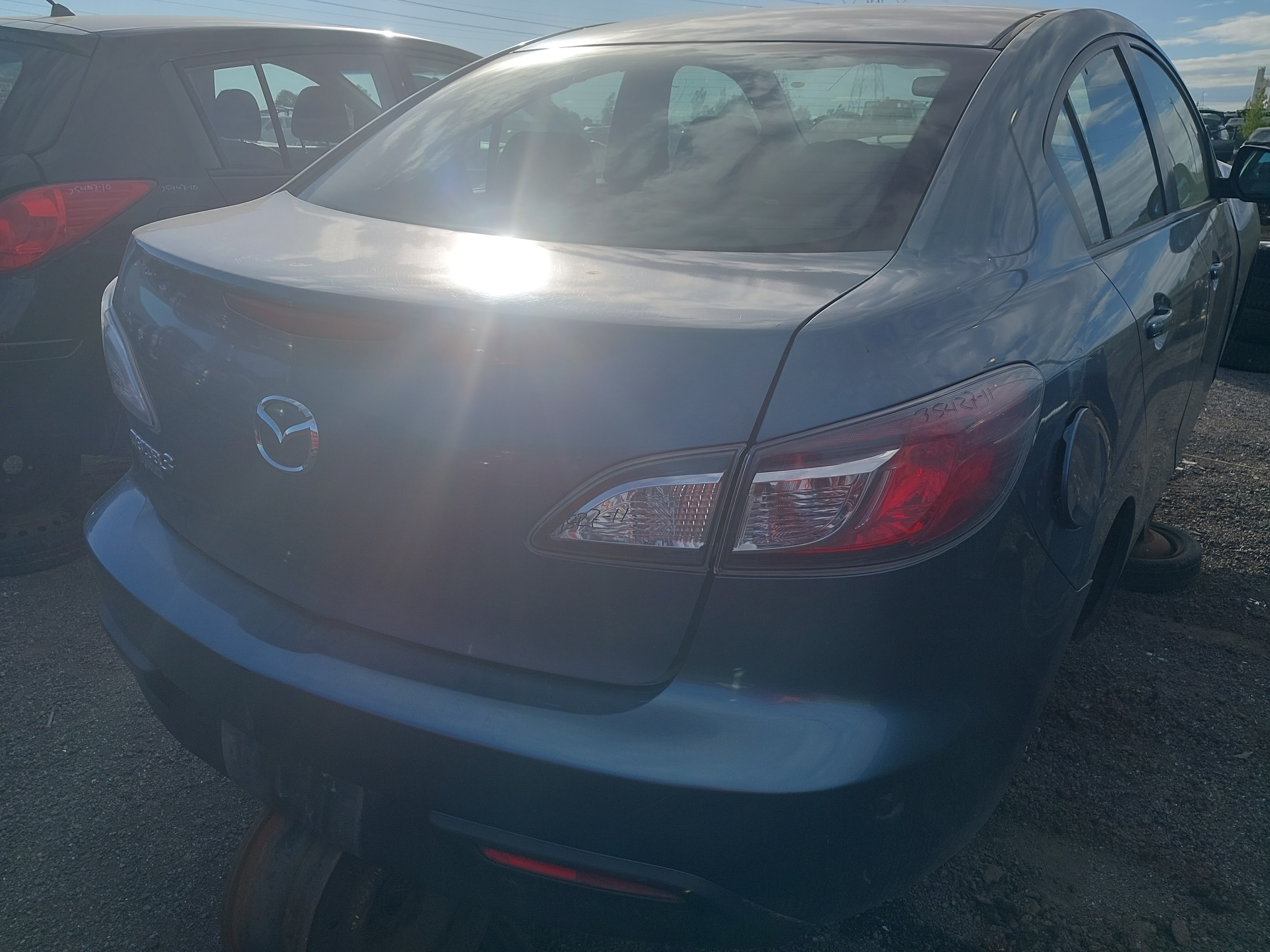 MAZDA MAZDA3 2011