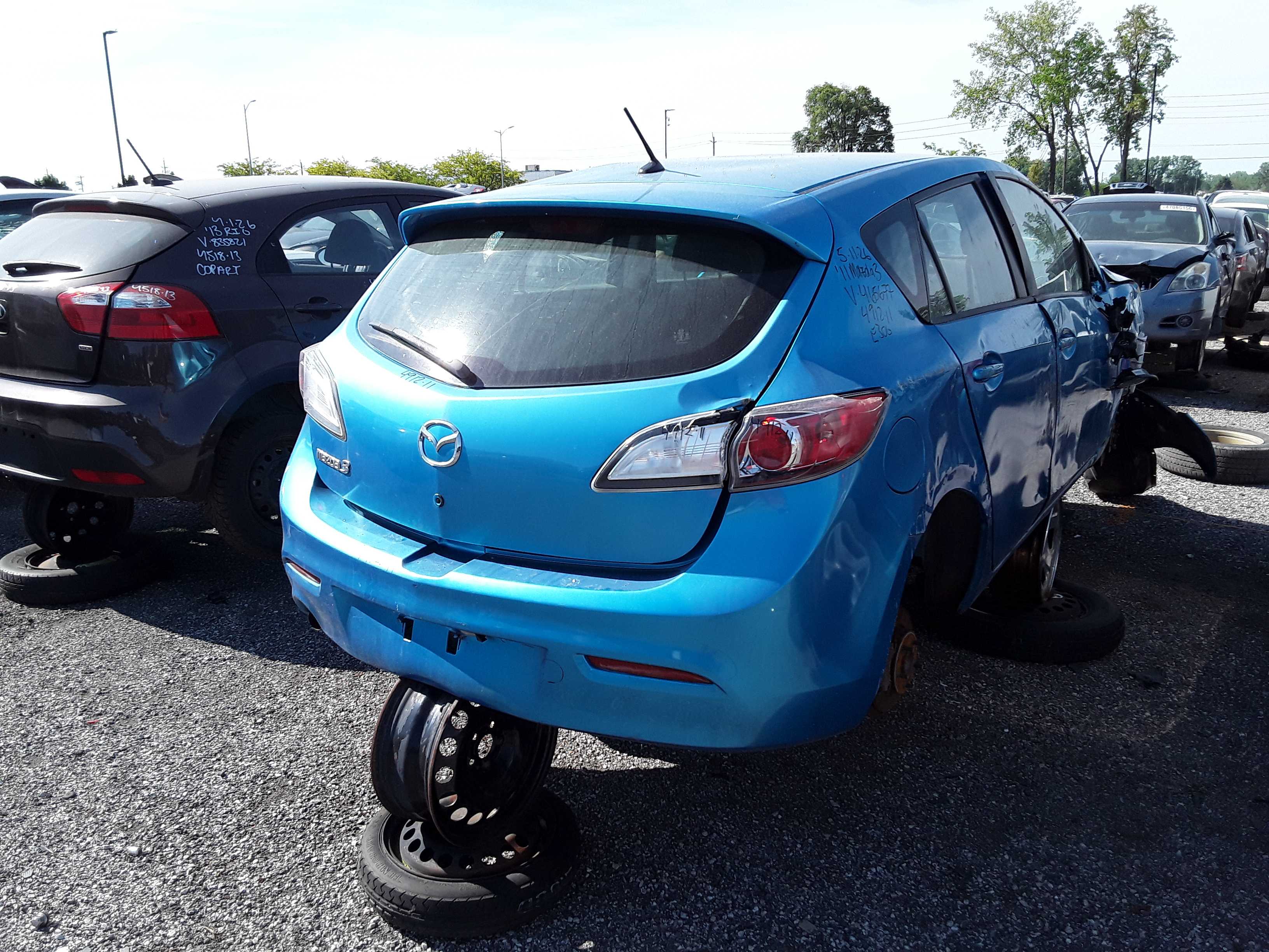 MAZDA MAZDA3 2011