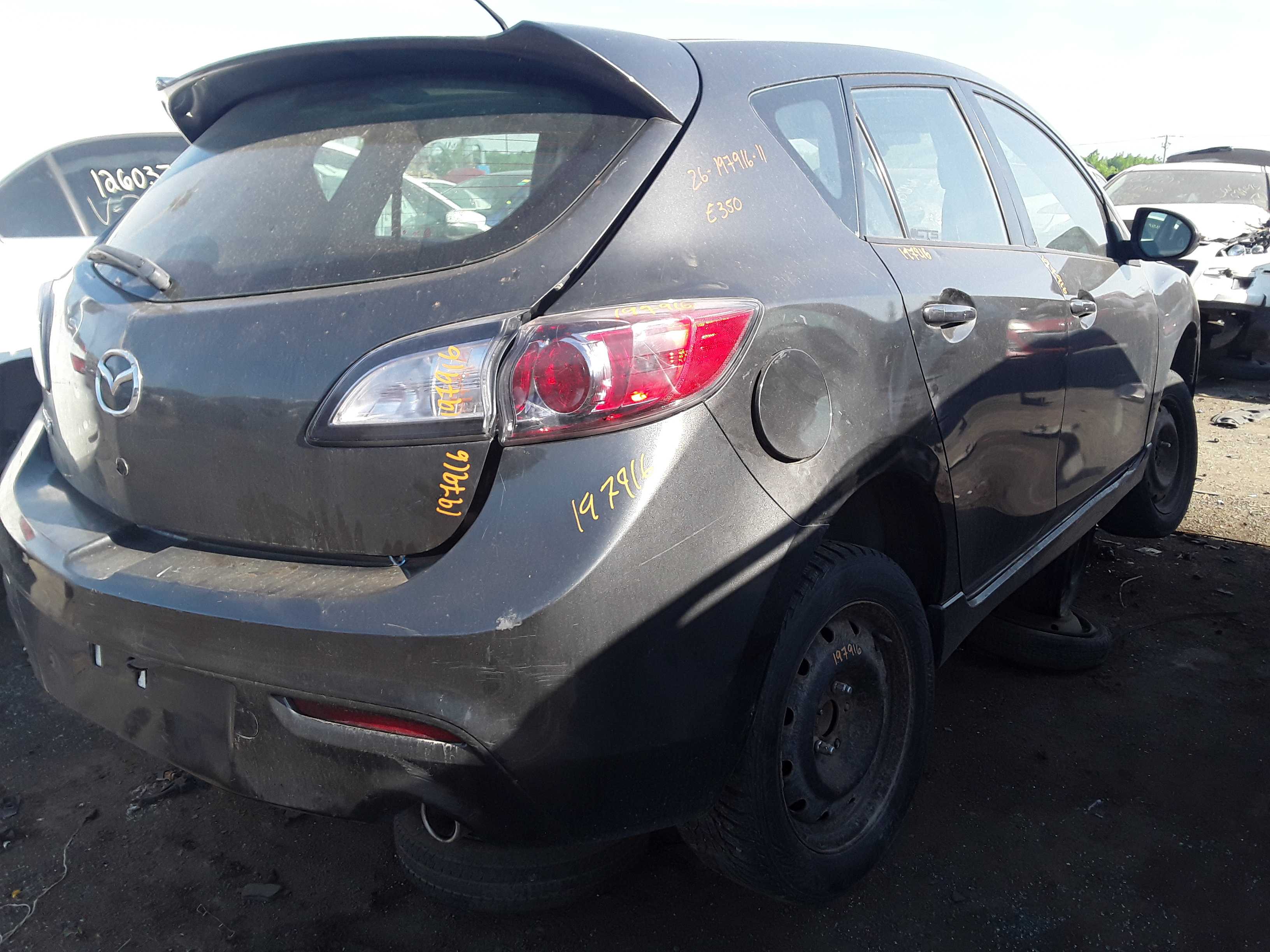 MAZDA MAZDA3 2011