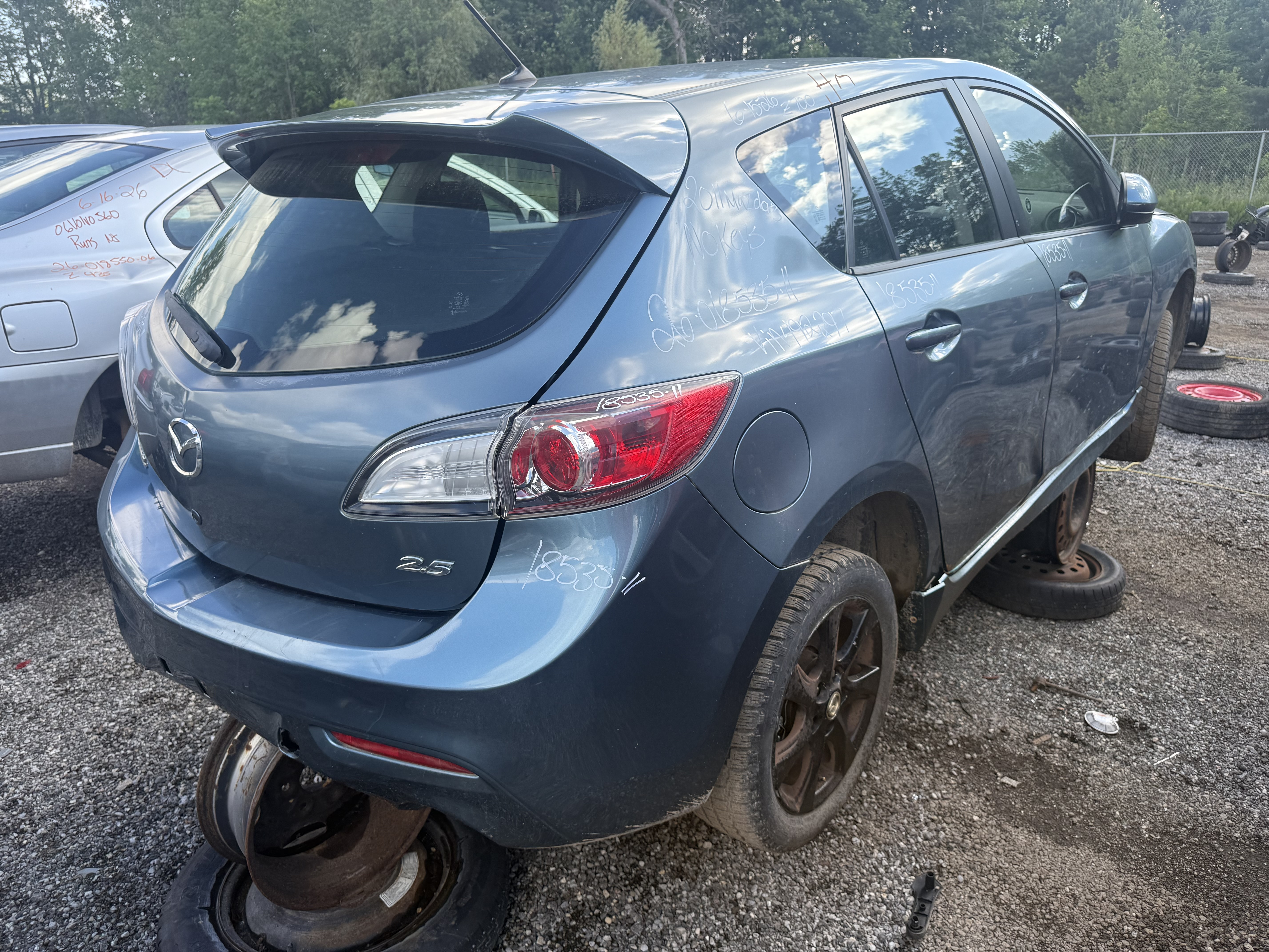 MAZDA MAZDA3 2011