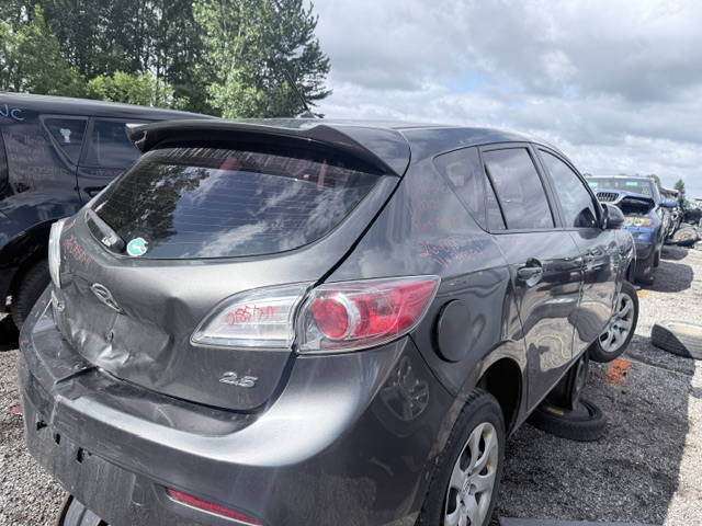 MAZDA MAZDA3 2011