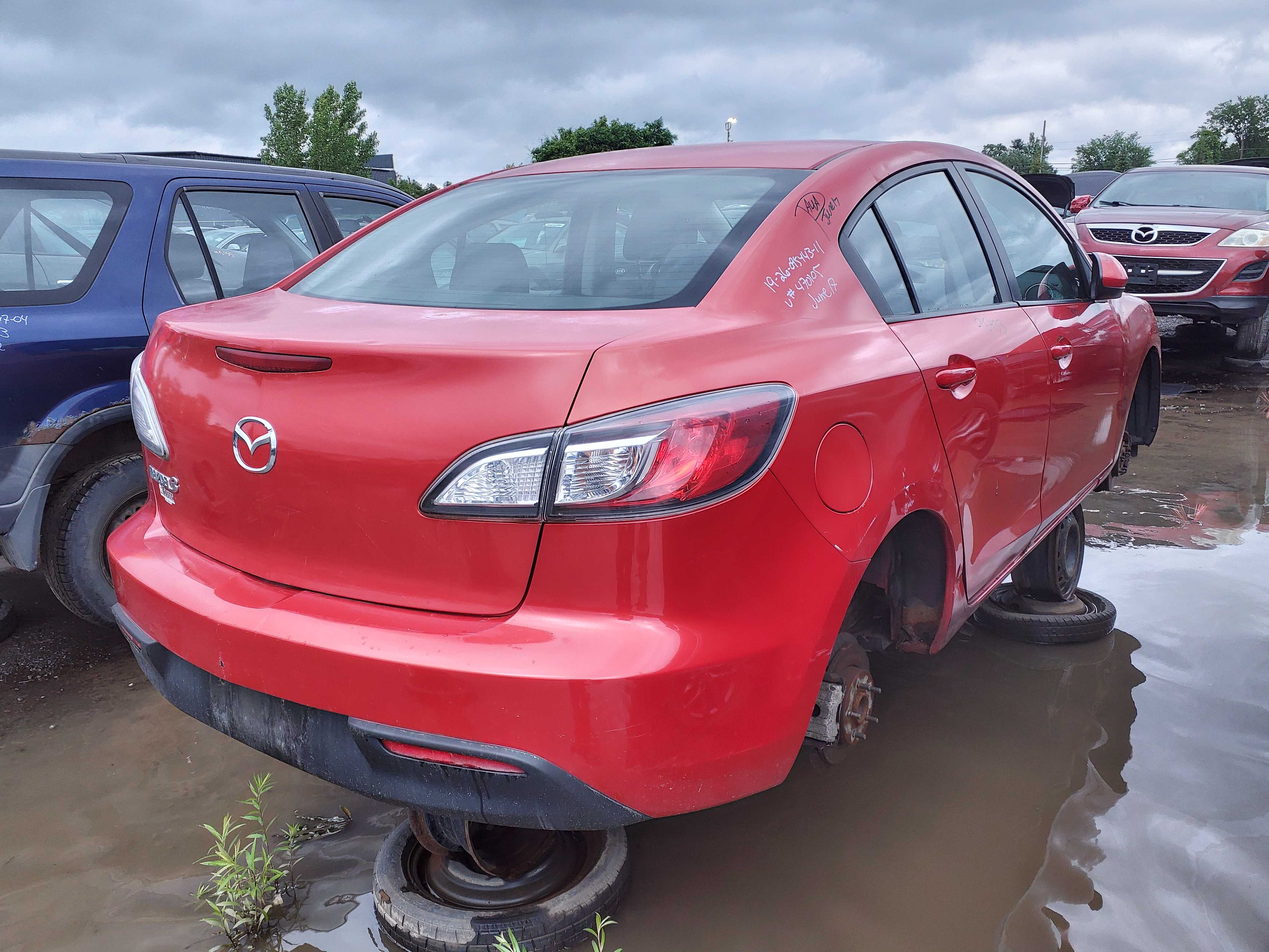 MAZDA MAZDA3 2011