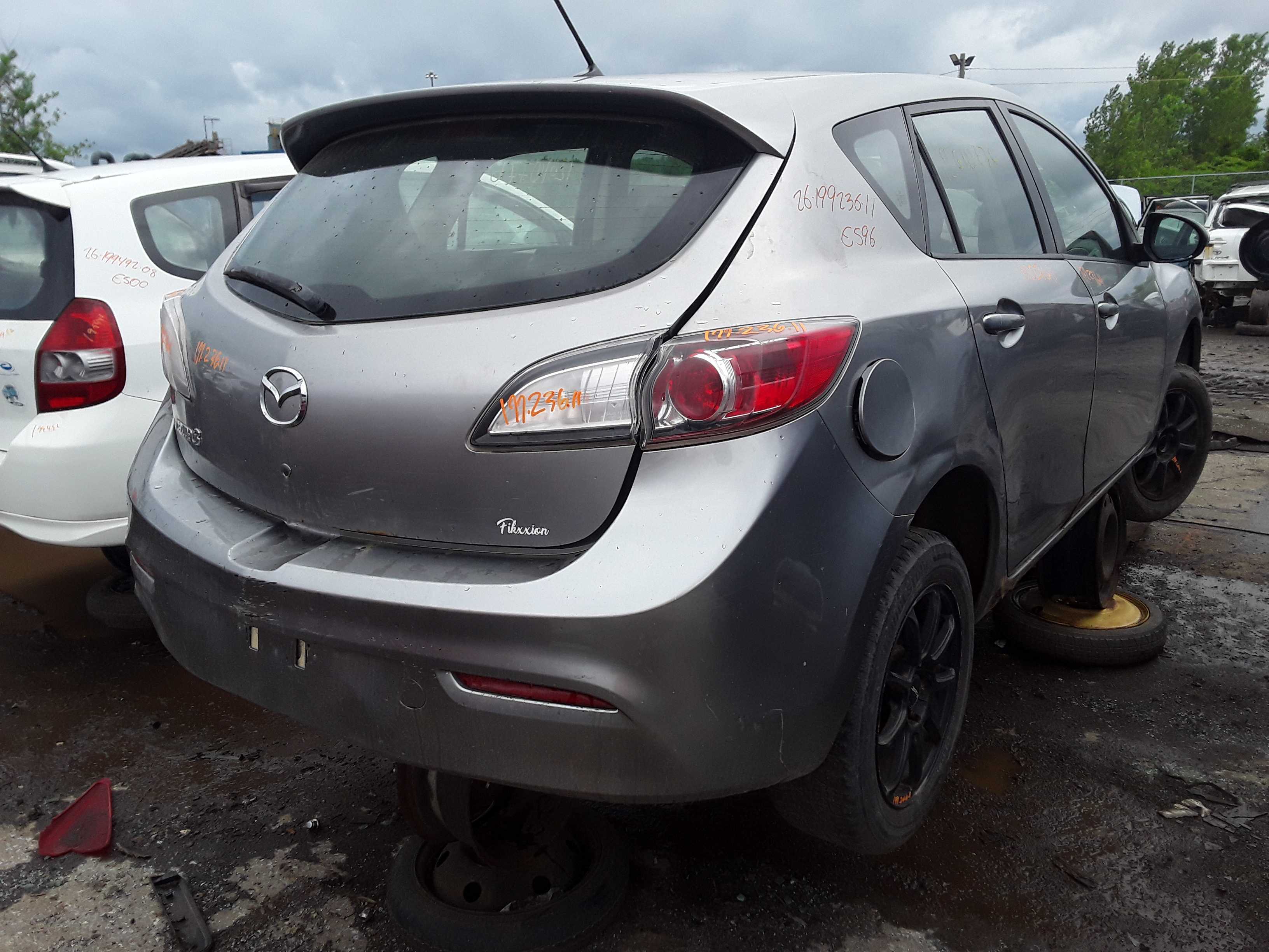 MAZDA MAZDA3 2011