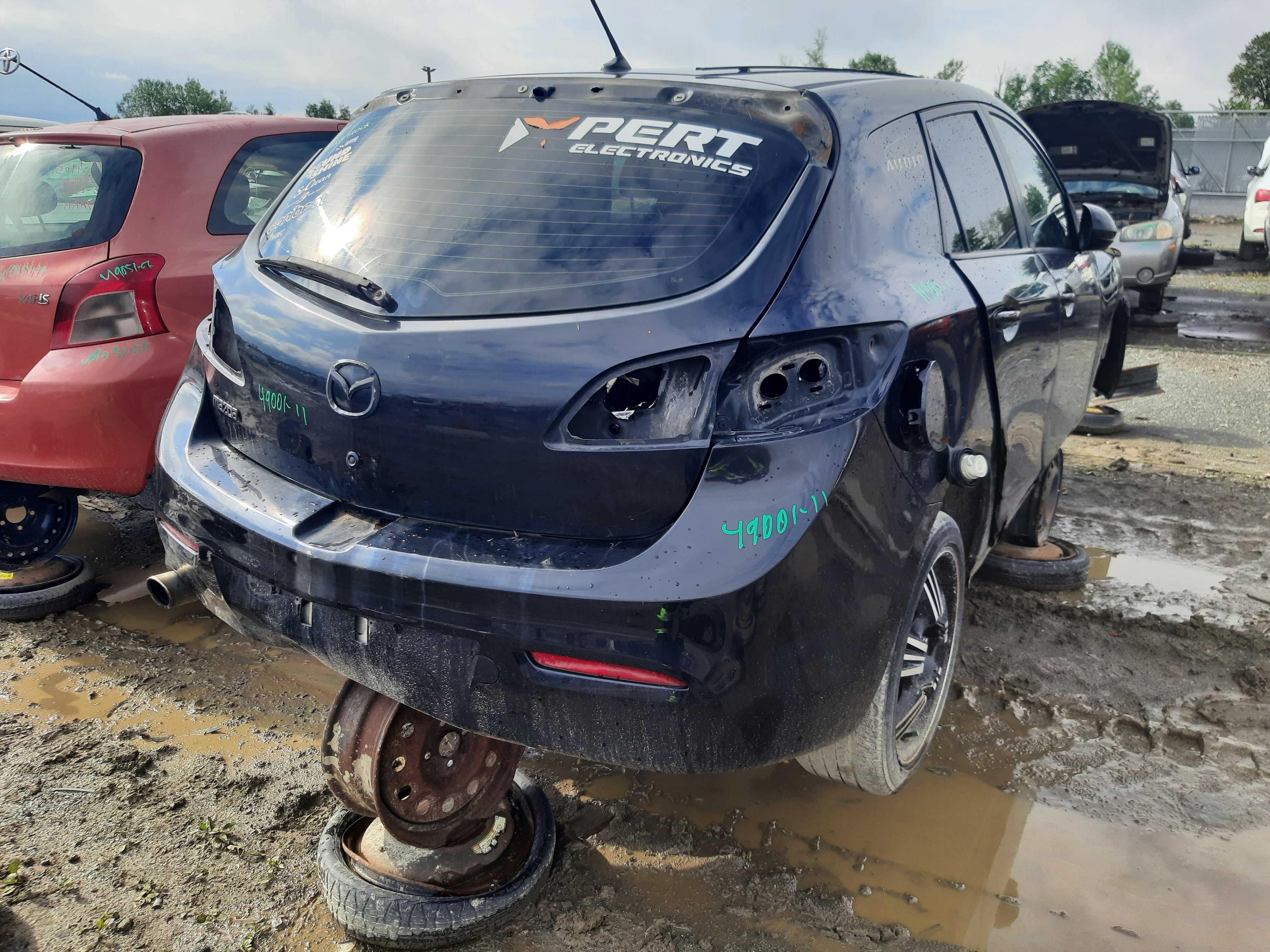 MAZDA MAZDA3 2011