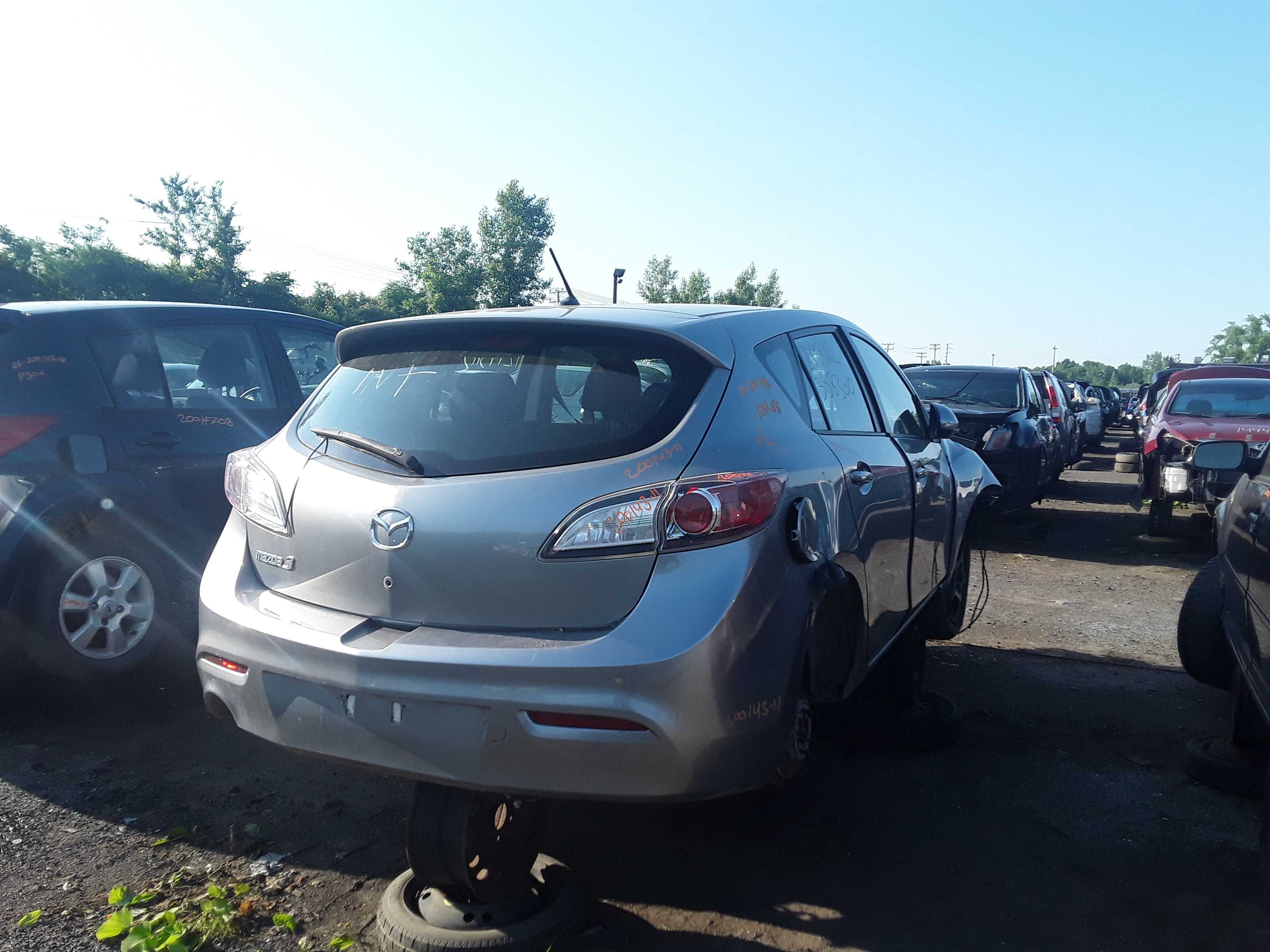 MAZDA MAZDA3 2011