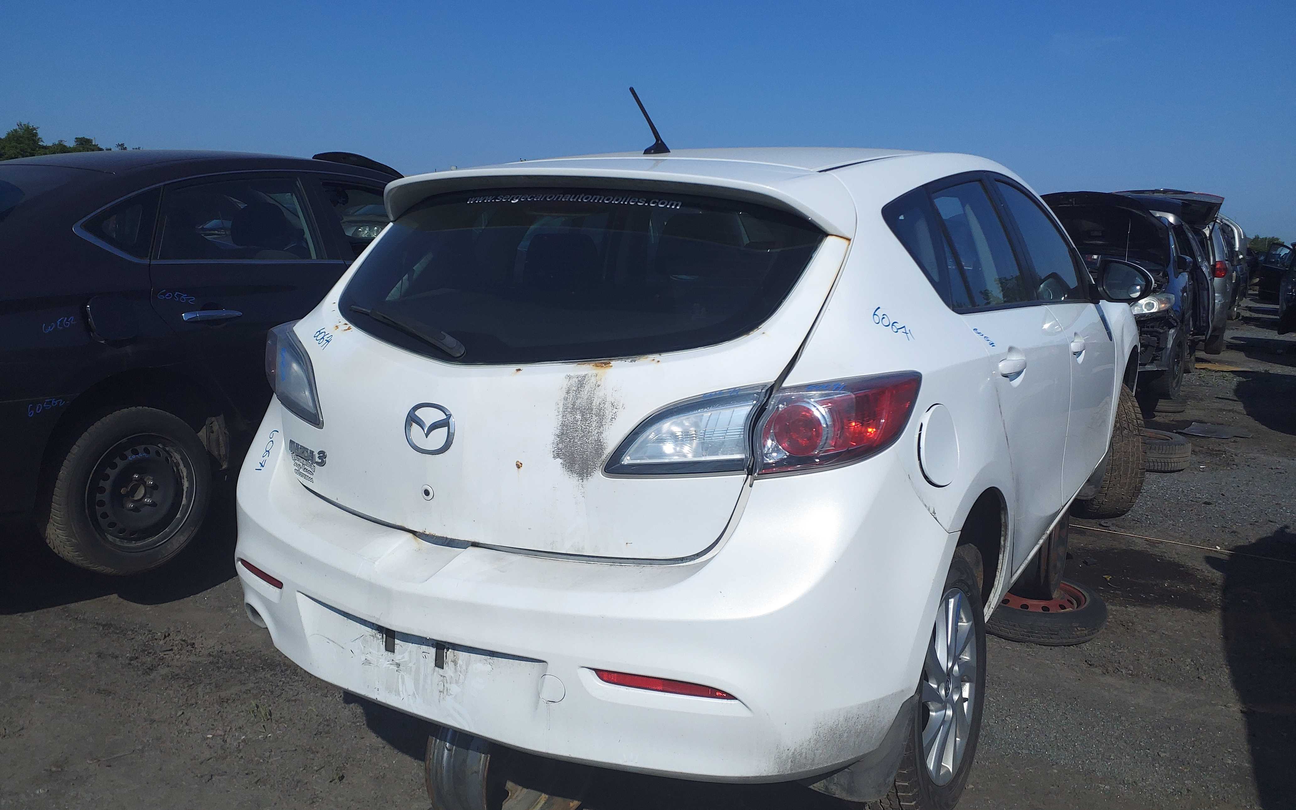 MAZDA MAZDA3 2011