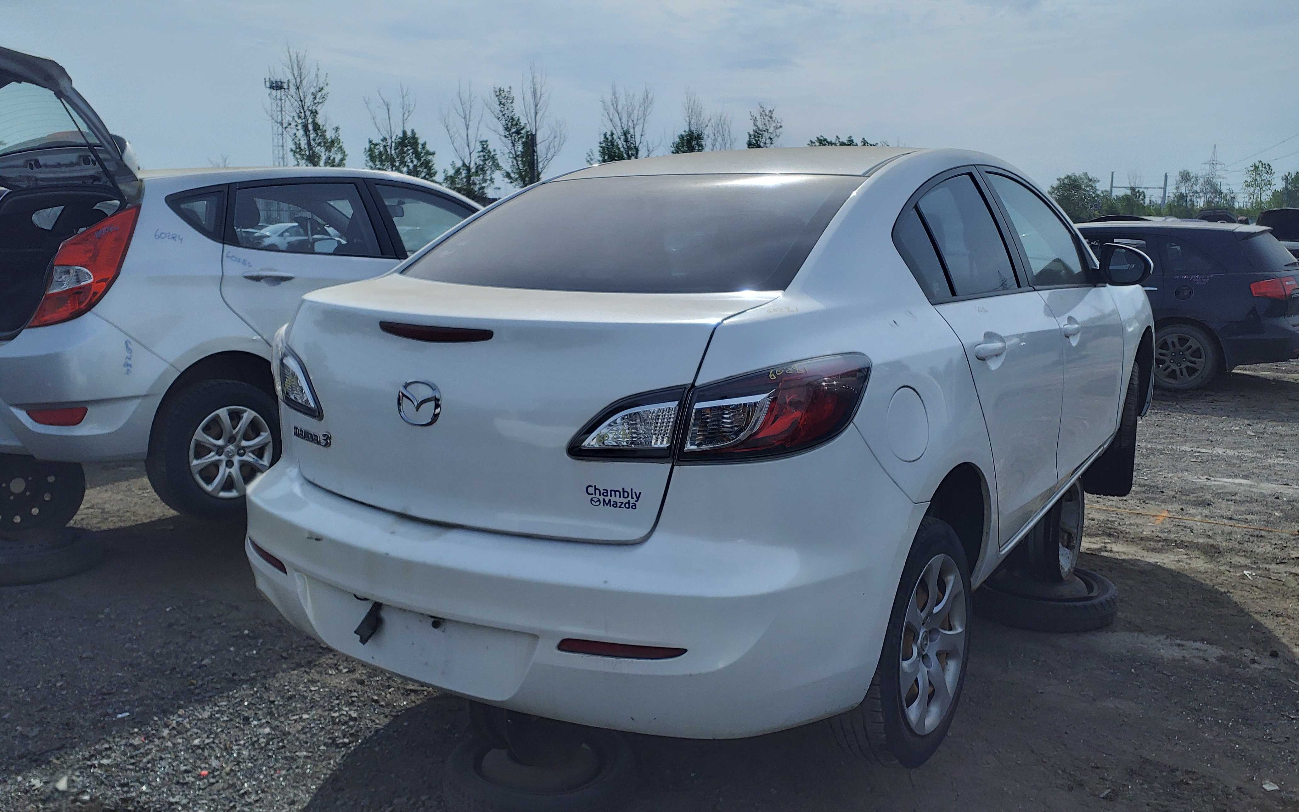 MAZDA MAZDA3 2012