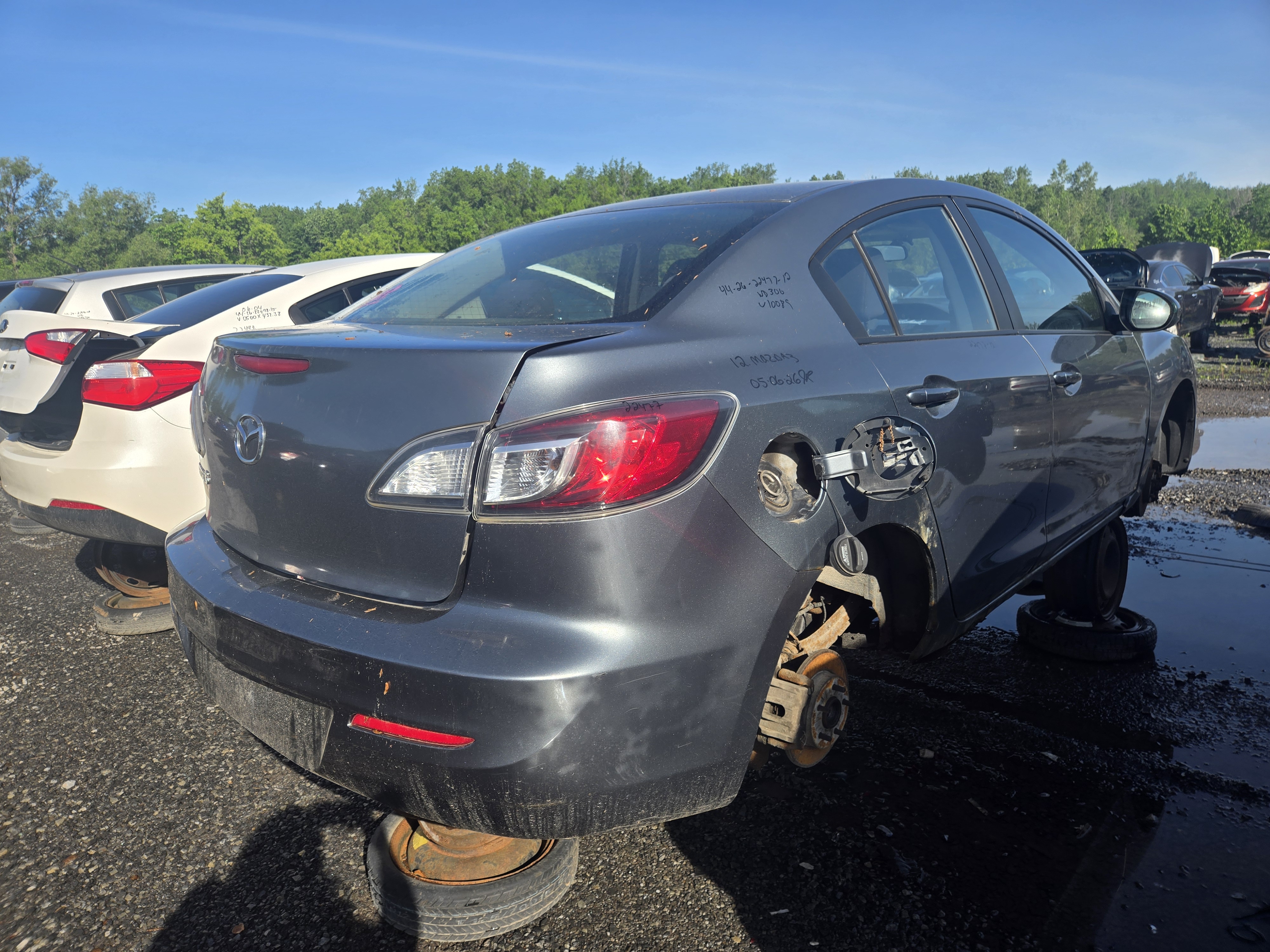 MAZDA MAZDA3 2012