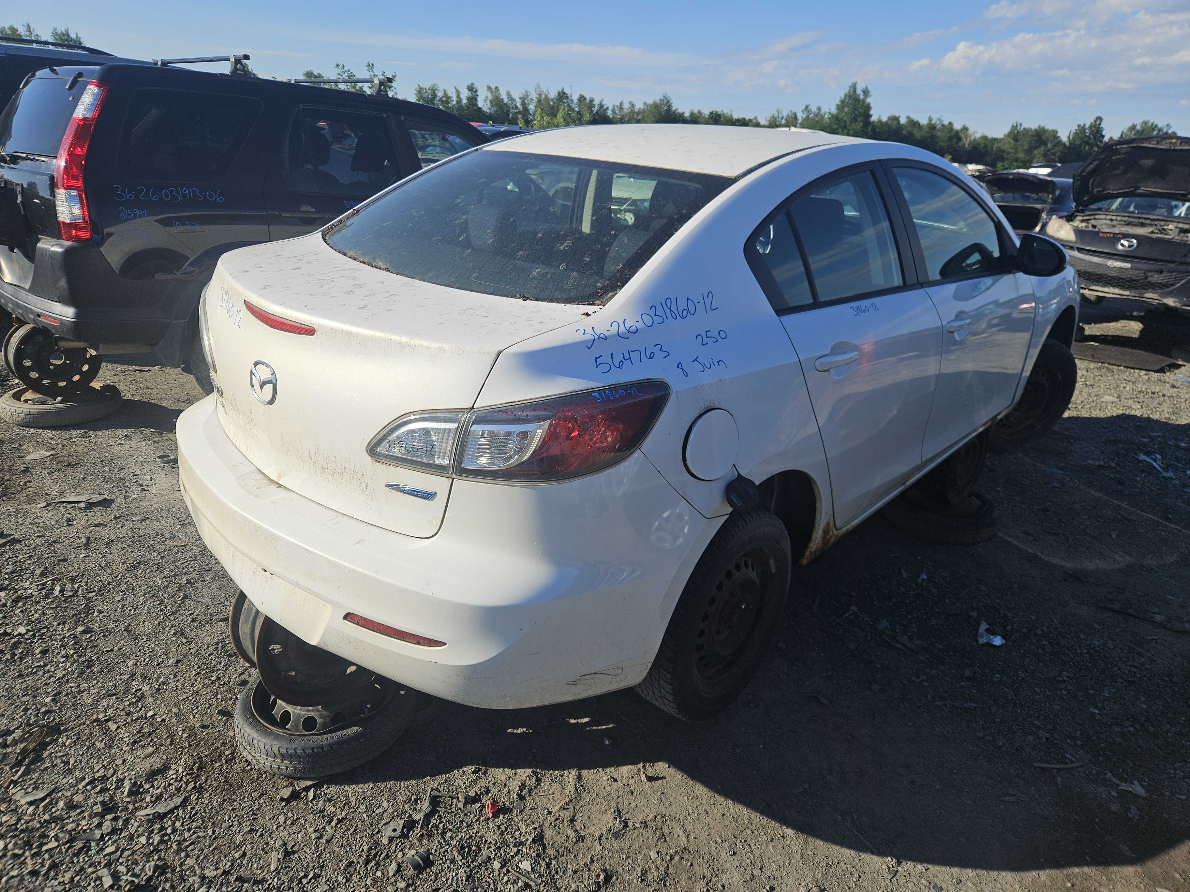 MAZDA MAZDA3 2012