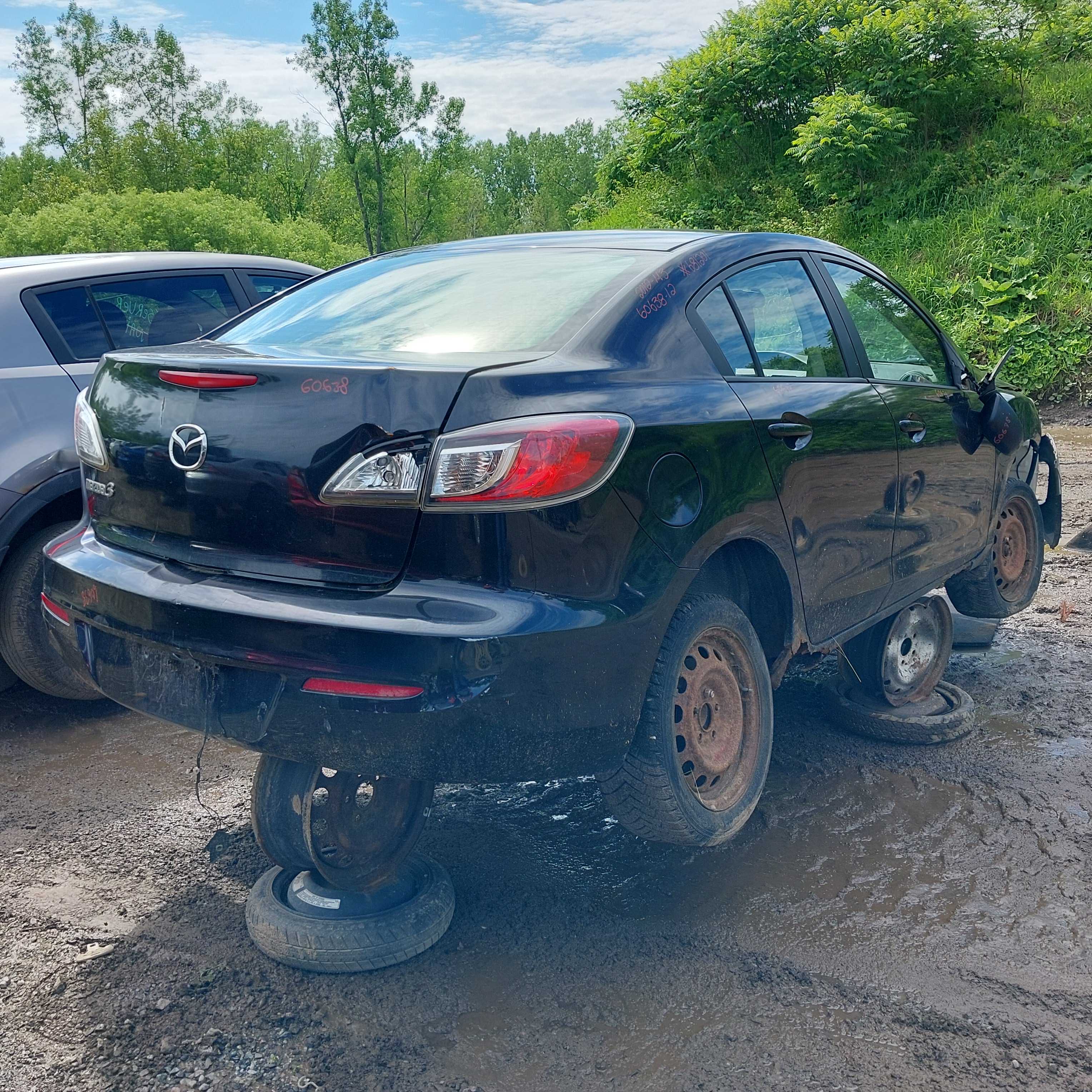 MAZDA MAZDA3 2012
