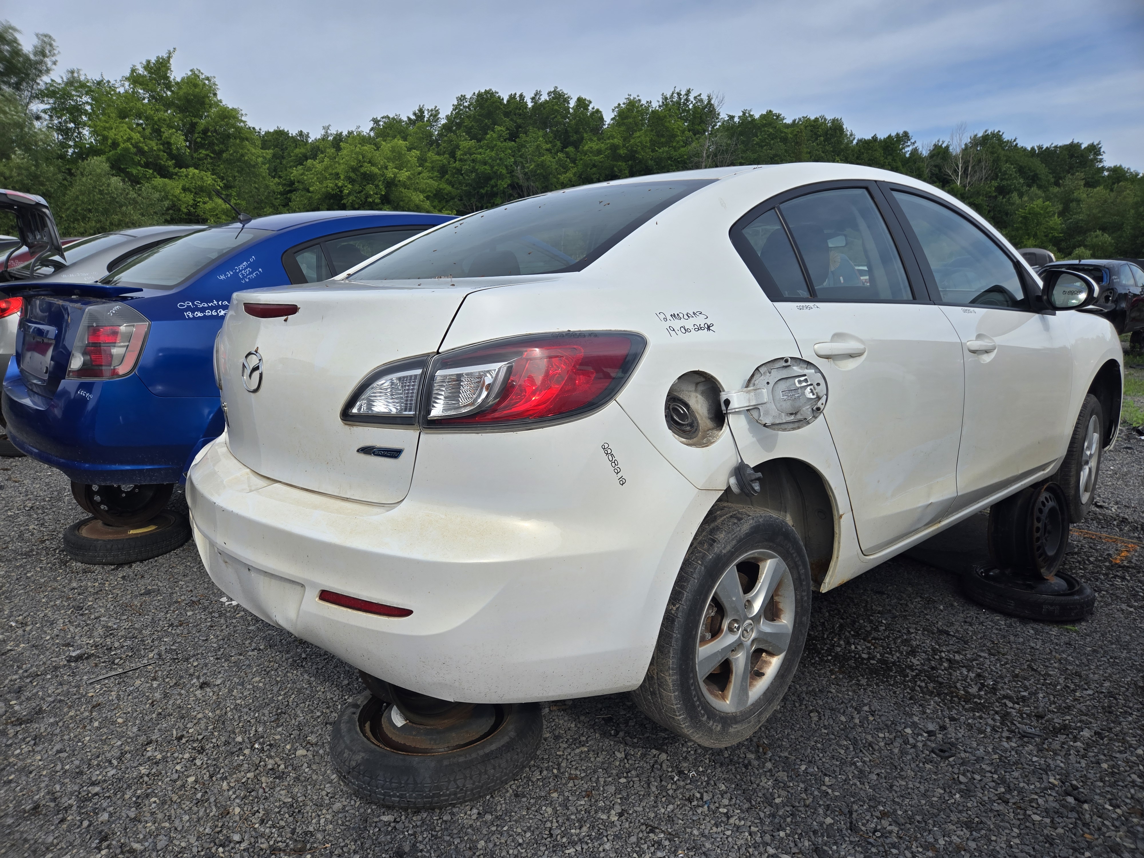 MAZDA MAZDA3 2012