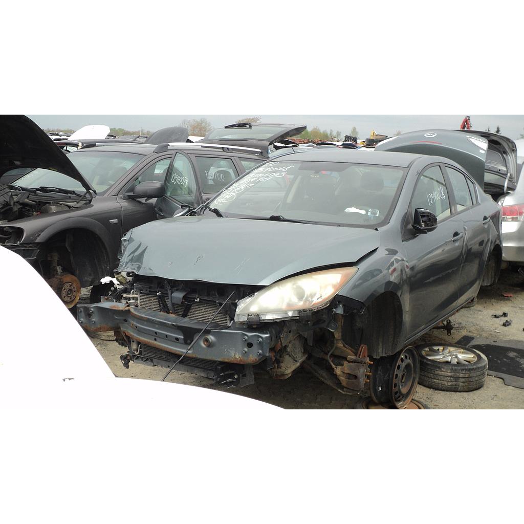MAZDA MAZDA3 2013