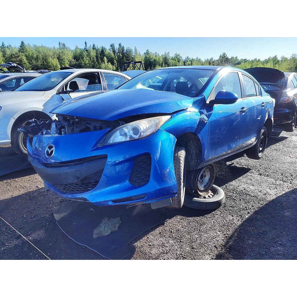 MAZDA MAZDA3 2013