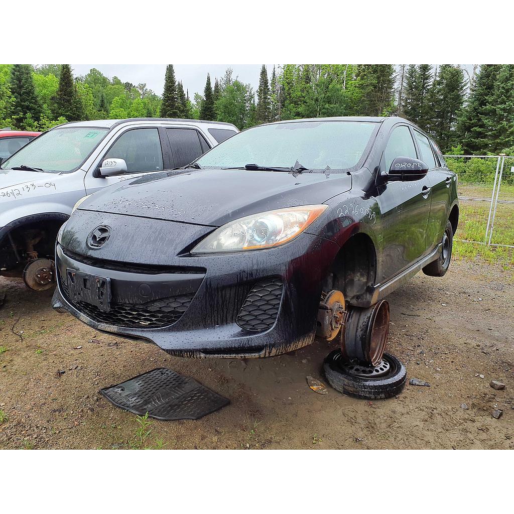 MAZDA MAZDA3 2013