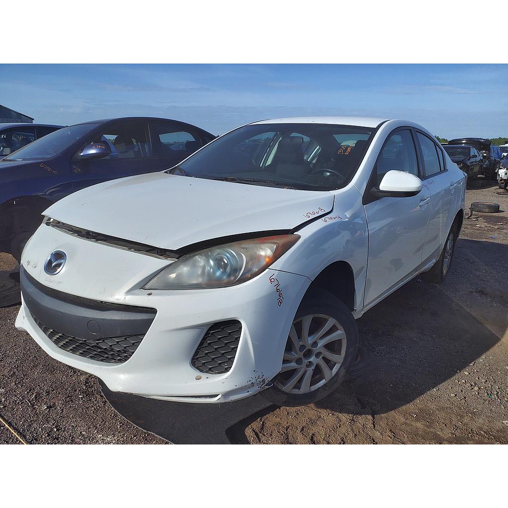 MAZDA MAZDA3 2013