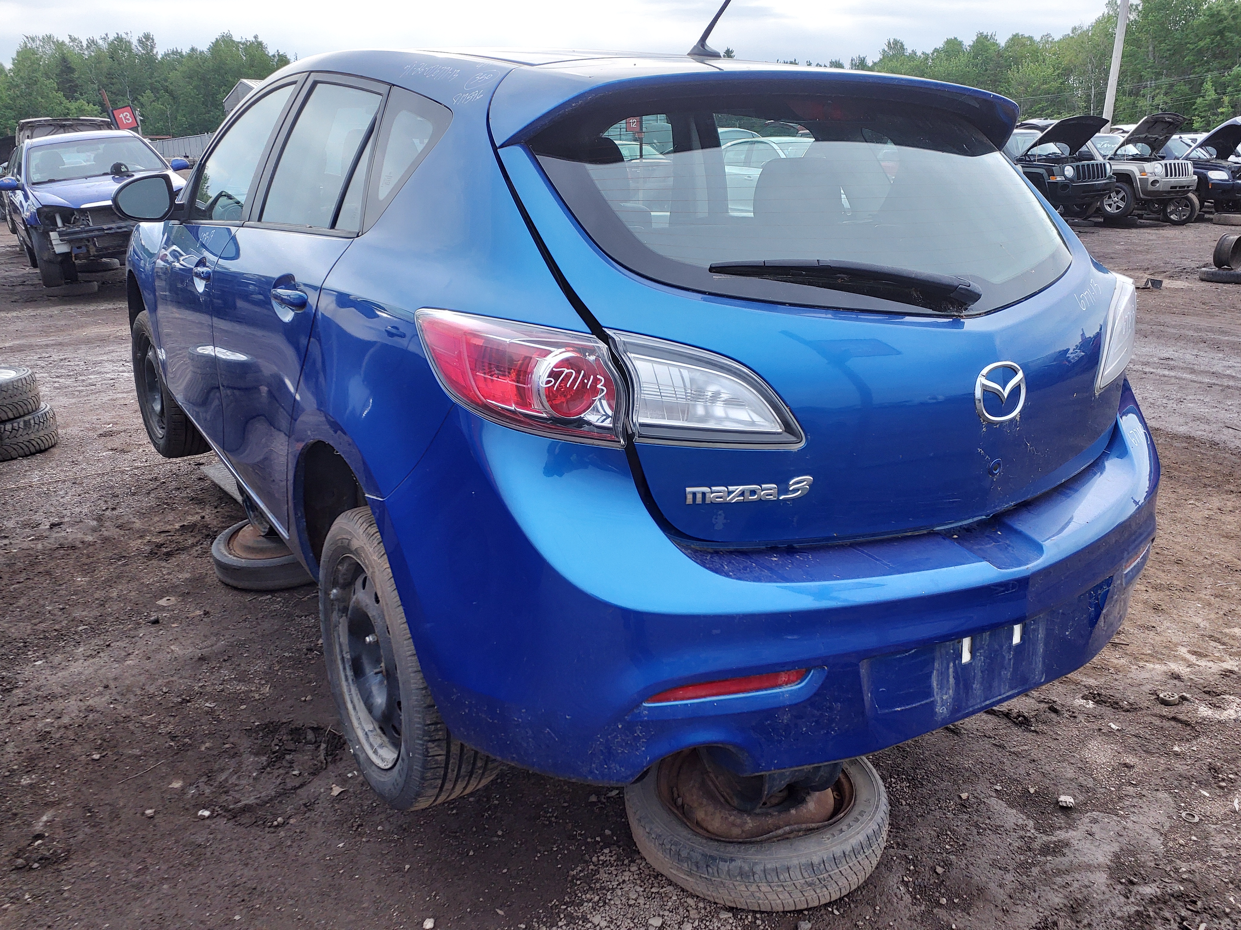 MAZDA MAZDA3 2013